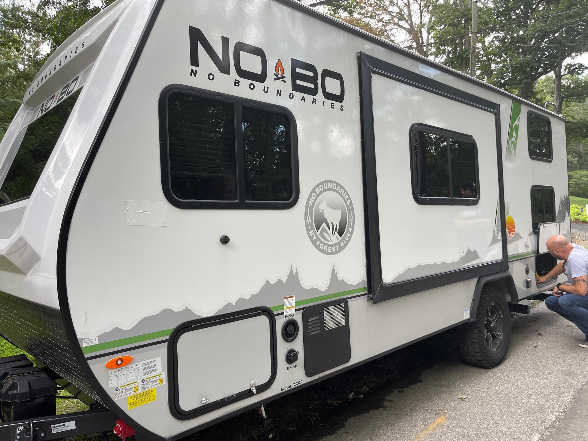 2022 FOREST RIVER NO BOUNDARIES 19.8