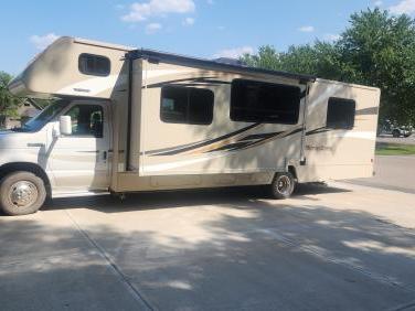 2015 WINNEBAGO MINNIE WINNIE 31K