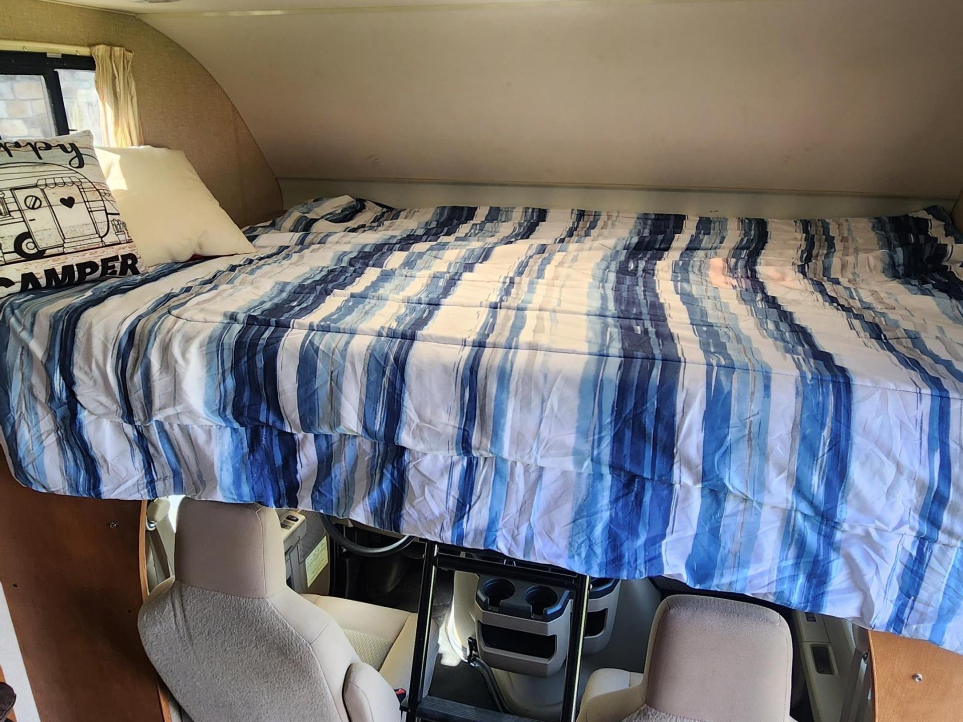 2015 WINNEBAGO MINNIE WINNIE 31K