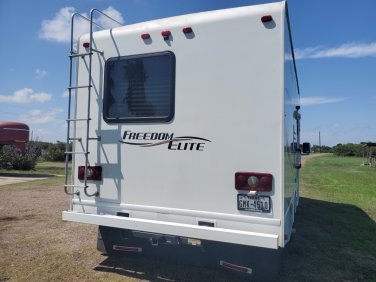 2016 FORD THOR MOTOR COACH FREEDOM ELITE