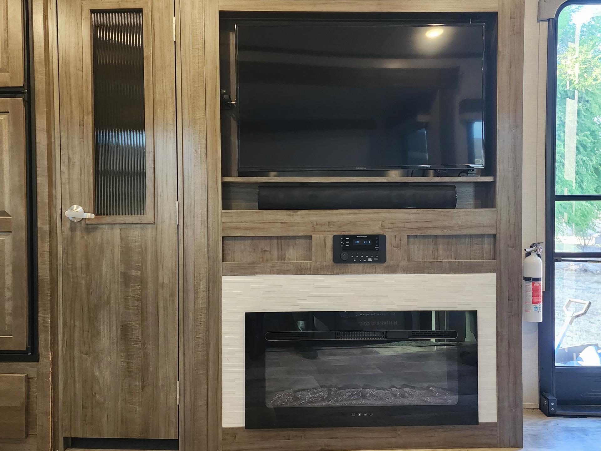 2022 Flagstaff  Classic Series 832CLSB