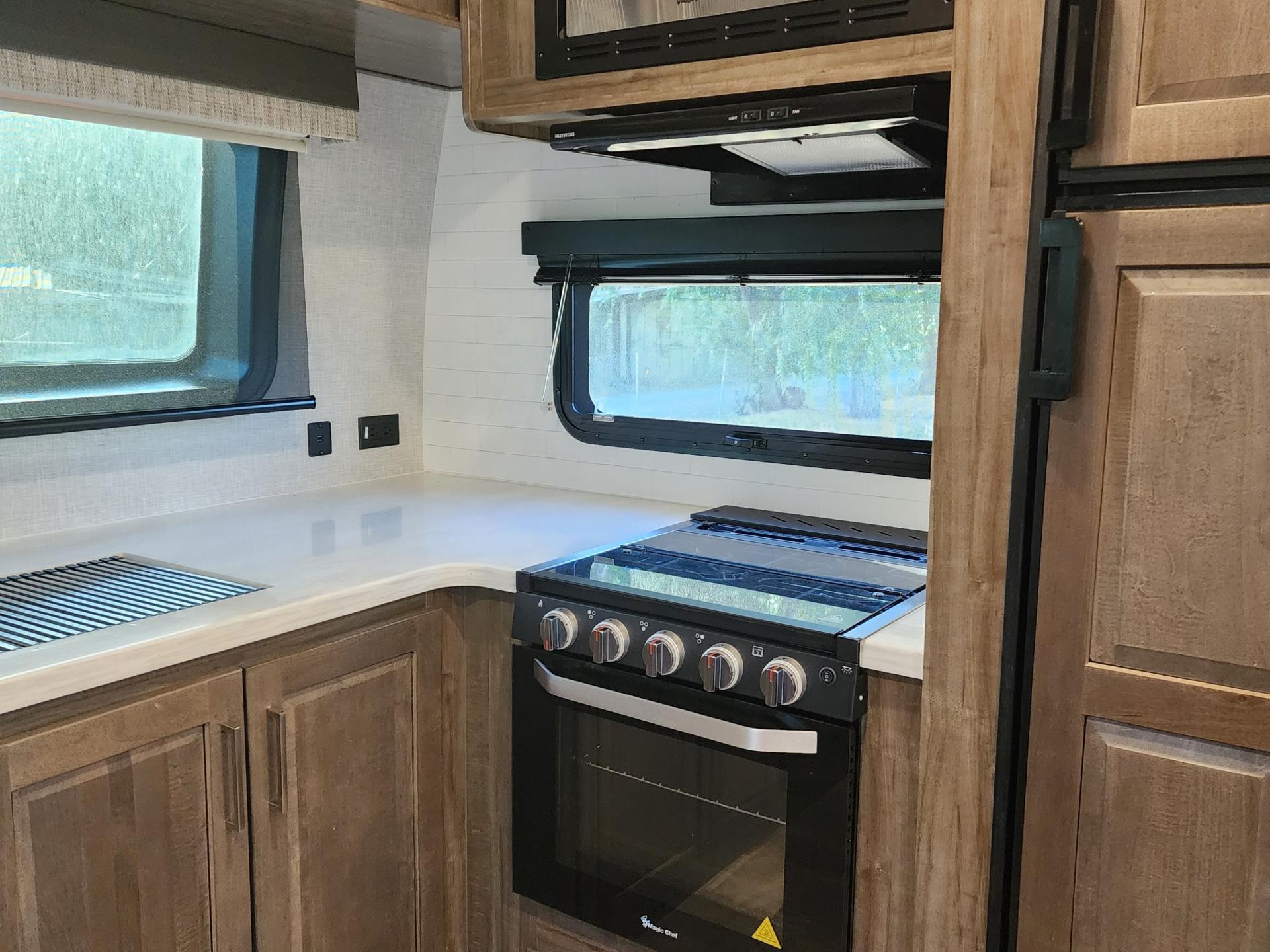 2022 Flagstaff  Classic Series 832CLSB