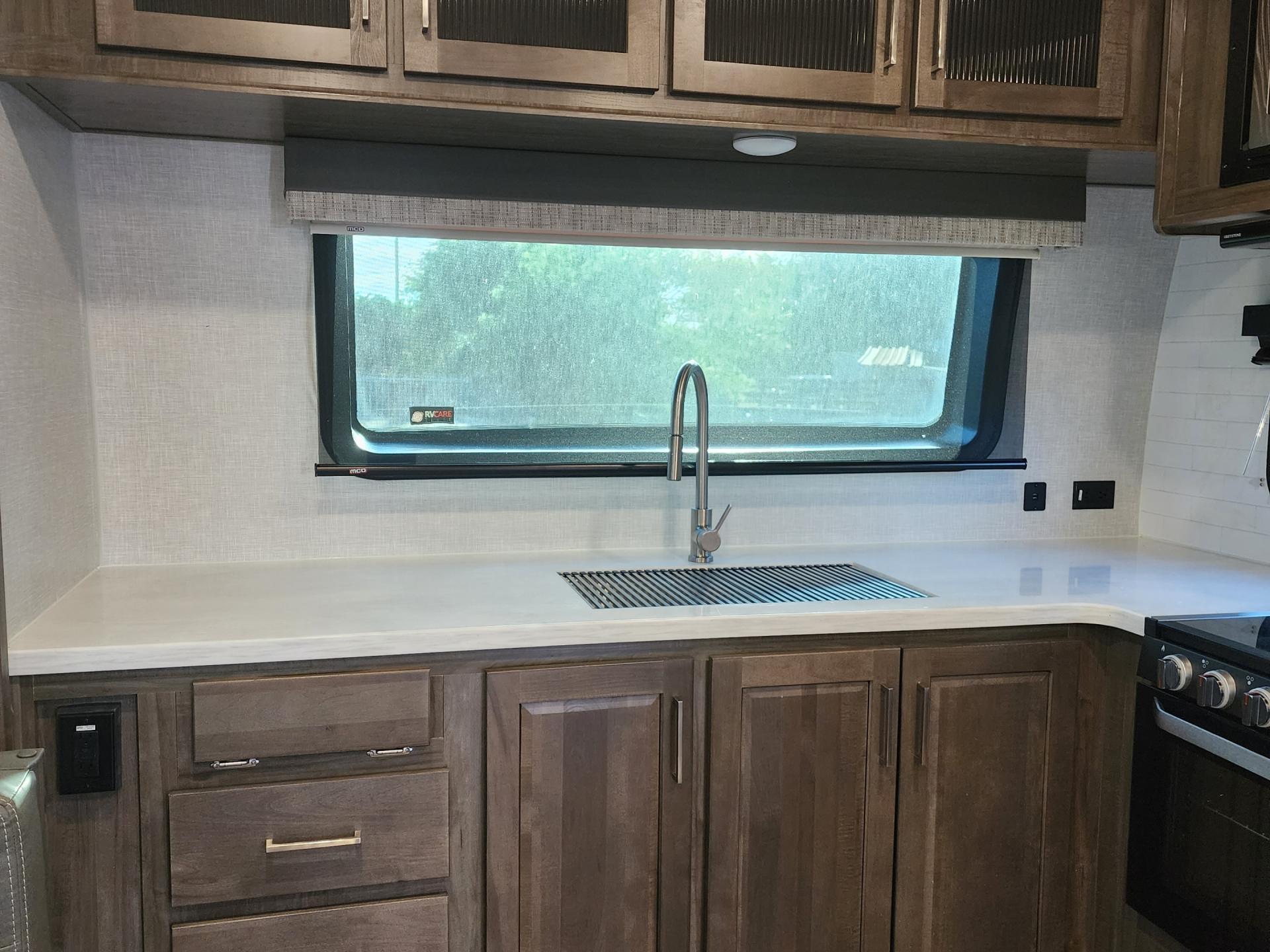 2022 Flagstaff  Classic Series 832CLSB