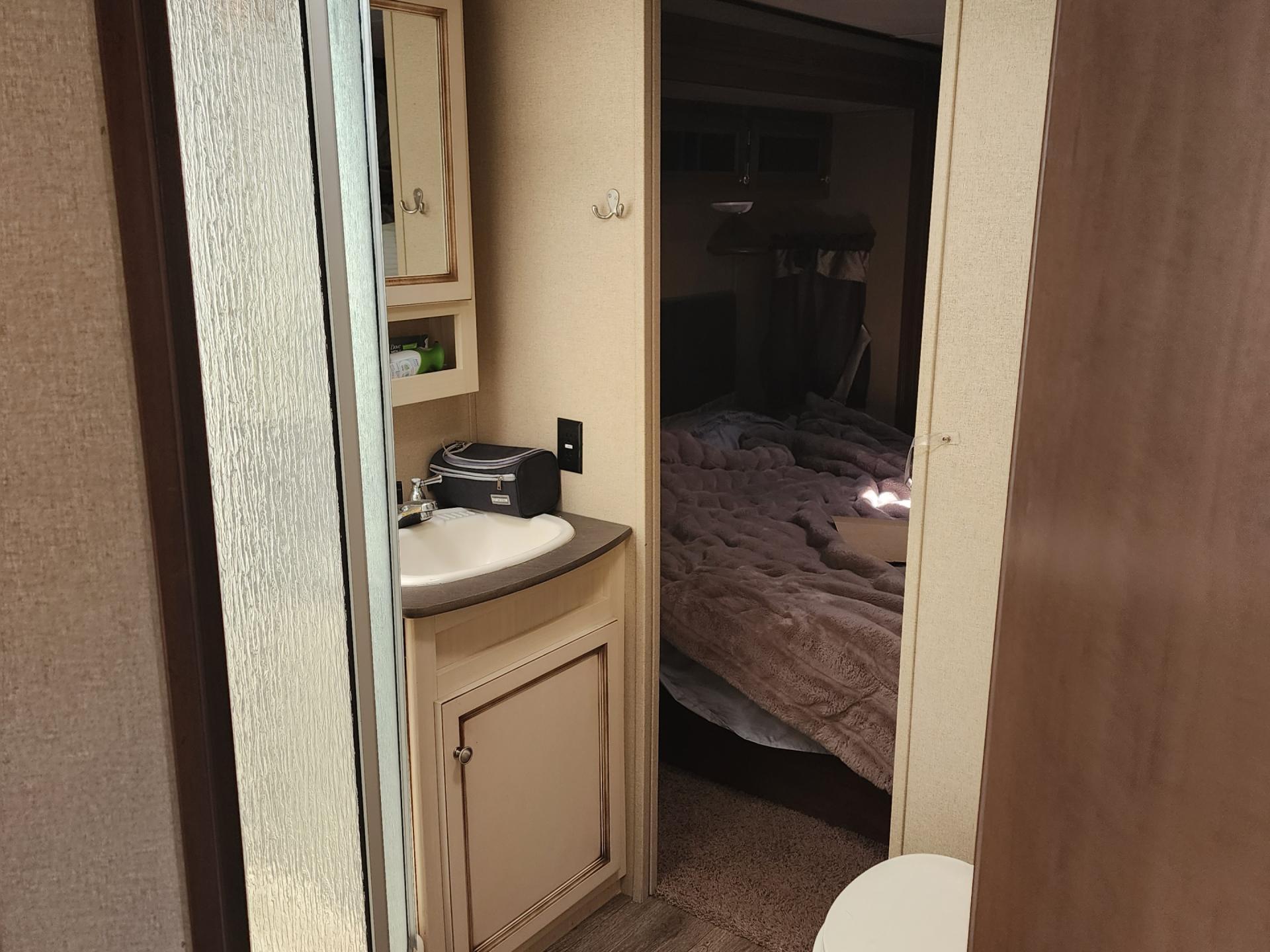 2015 DUTCHMEN DENALI 287RE