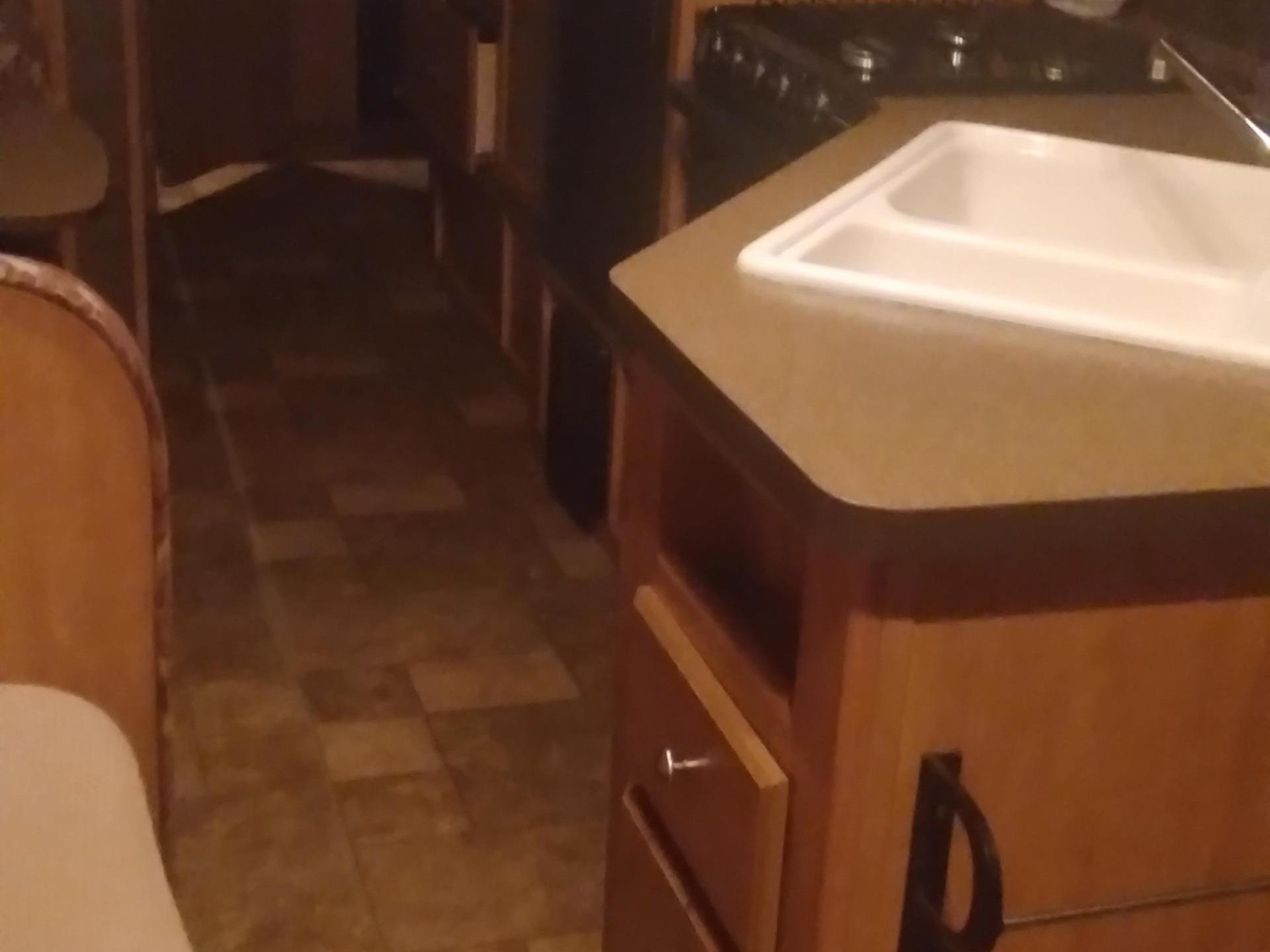 2015 FOREST RIVER SHASTA FLYTE 265 RL