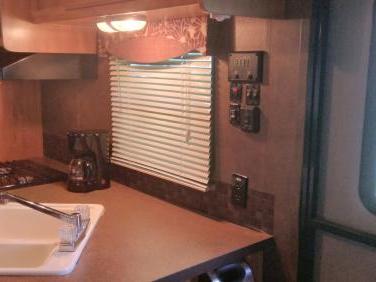 2015 FOREST RIVER SHASTA FLYTE 265 RL