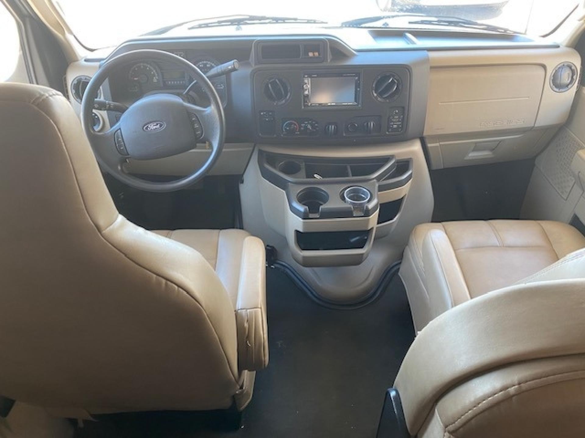 2019 THOR MOTOR COACH FOUR WINDS 30D