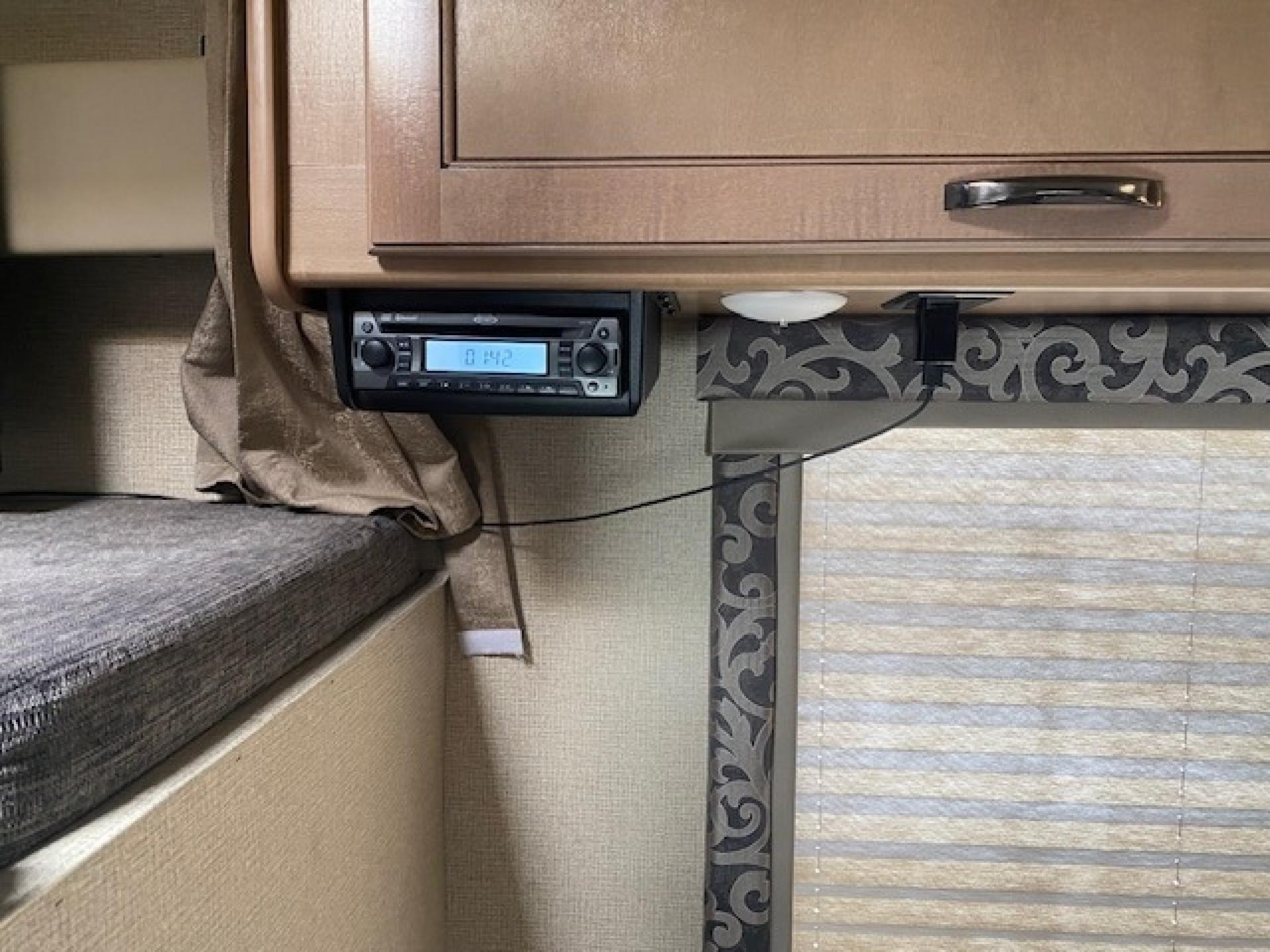 2019 THOR MOTOR COACH FOUR WINDS 30D