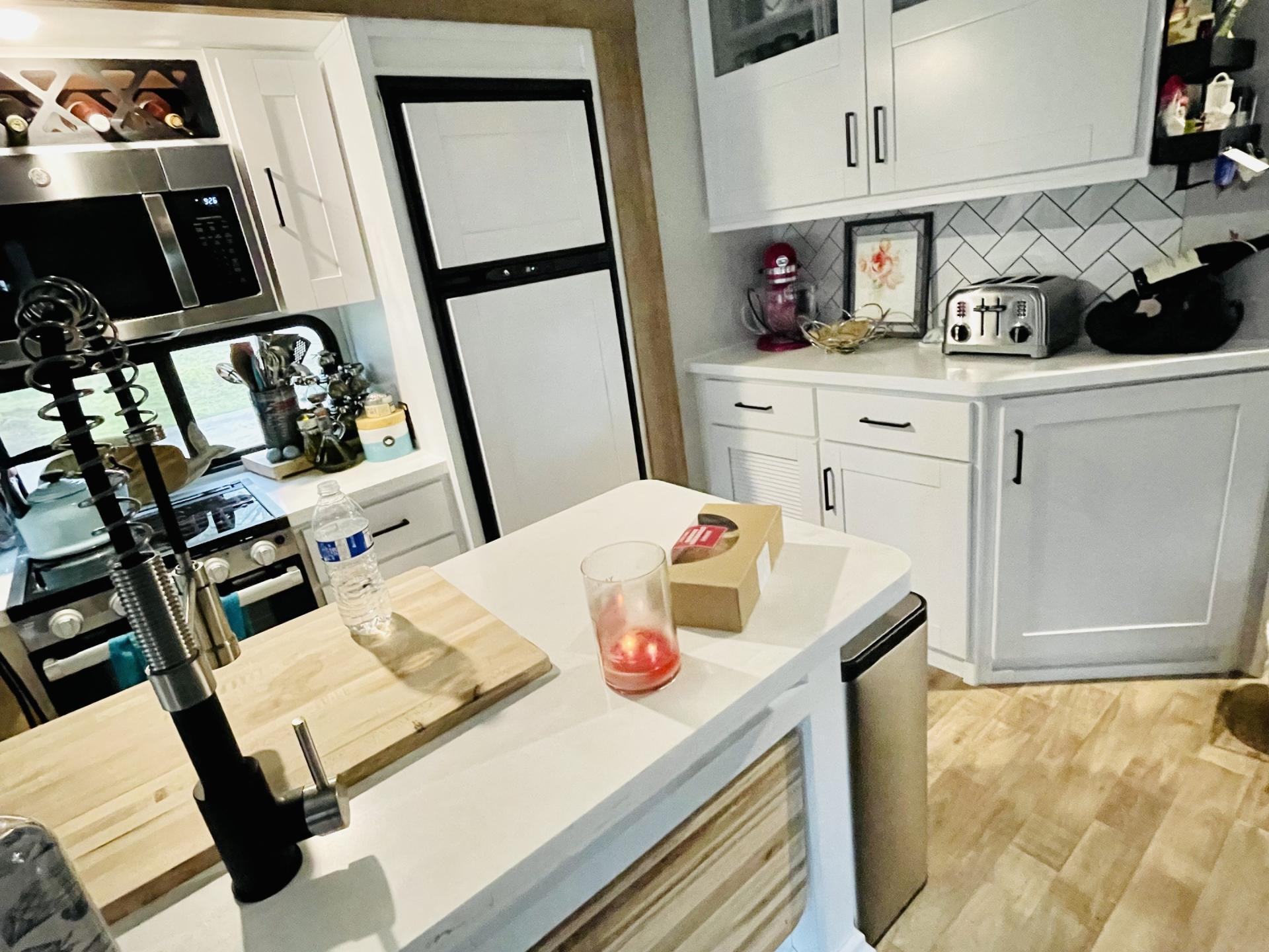 2021 KEYSTONE Arcadia R377L