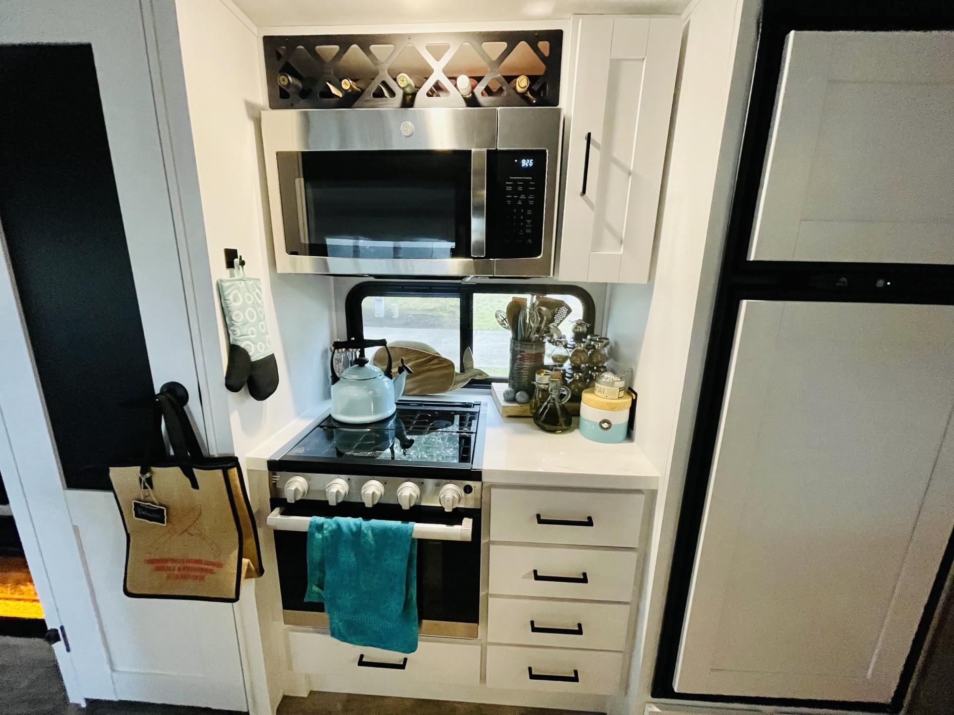 2021 KEYSTONE Arcadia R377L