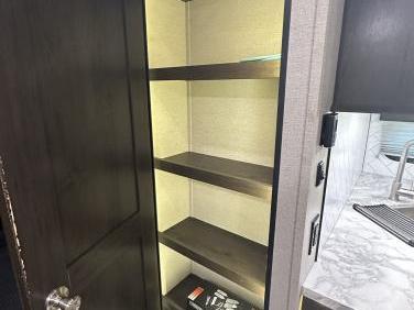 2022 GRAND DESIGN MOMENTUM 31G