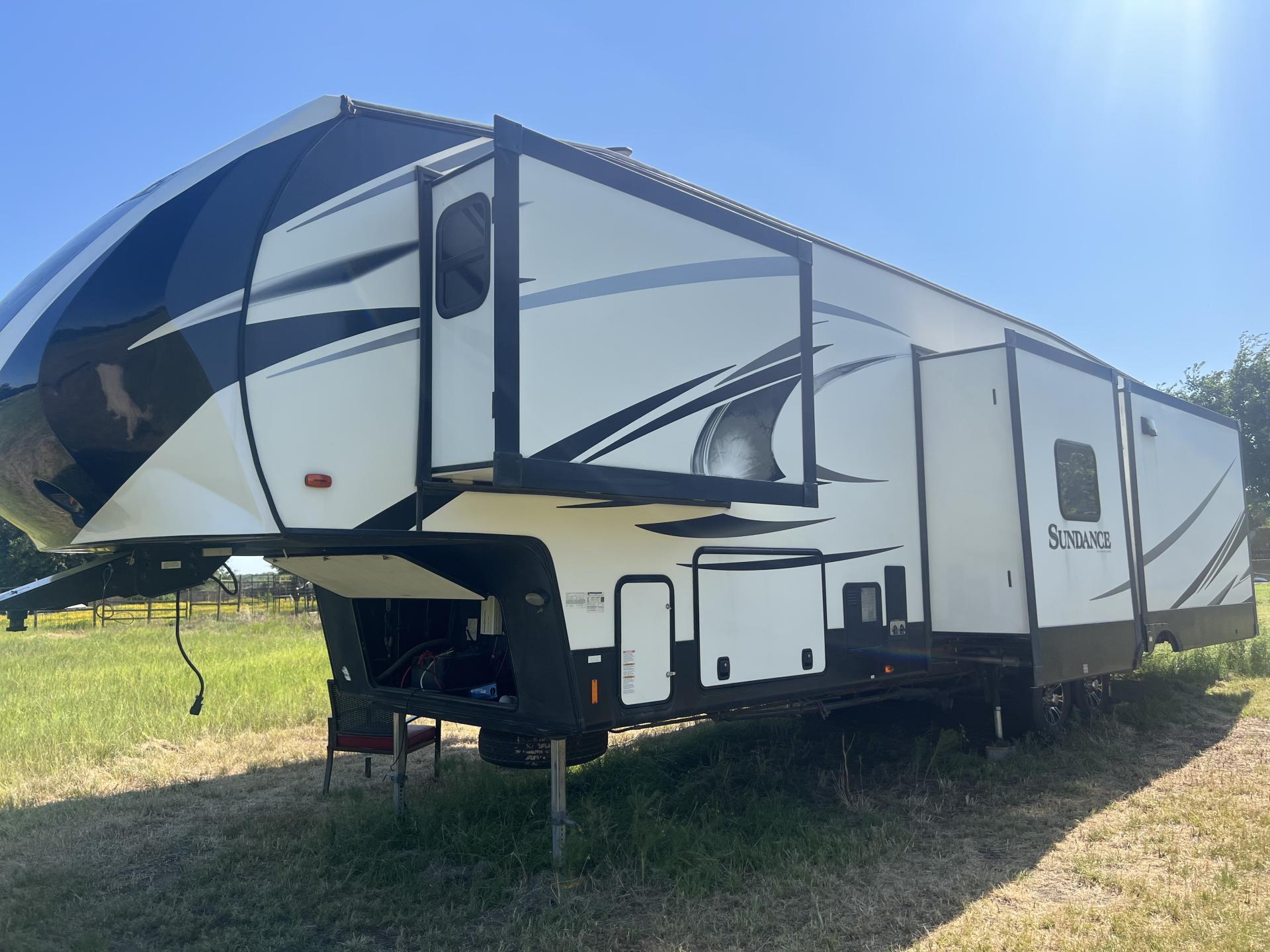 2018 HEARTLAND SUNDANCE 3710MB