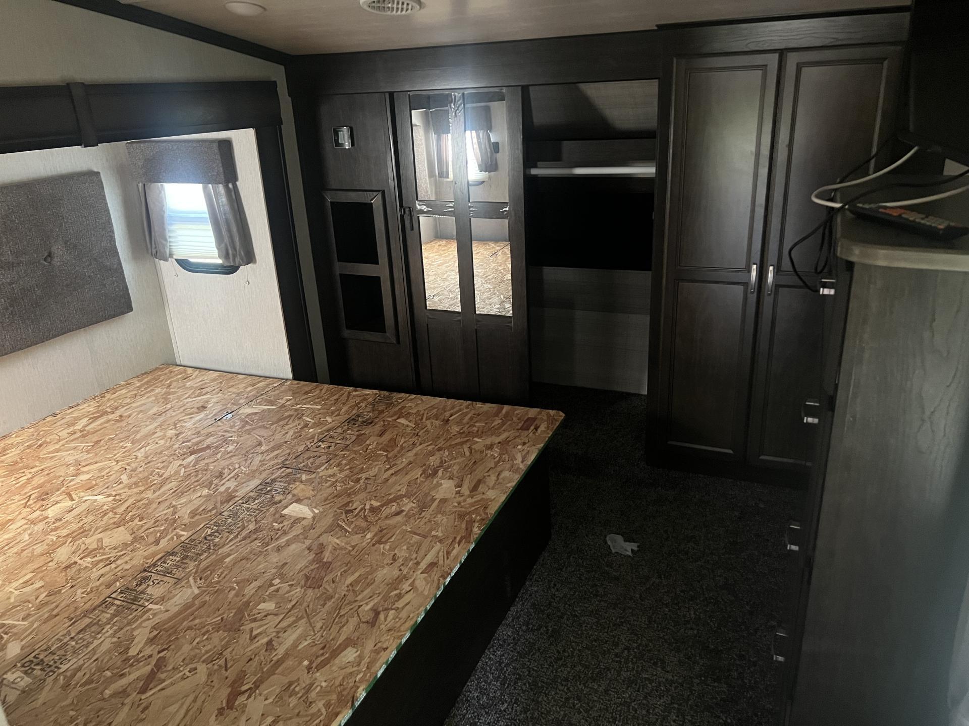 2018 HEARTLAND SUNDANCE 3710MB