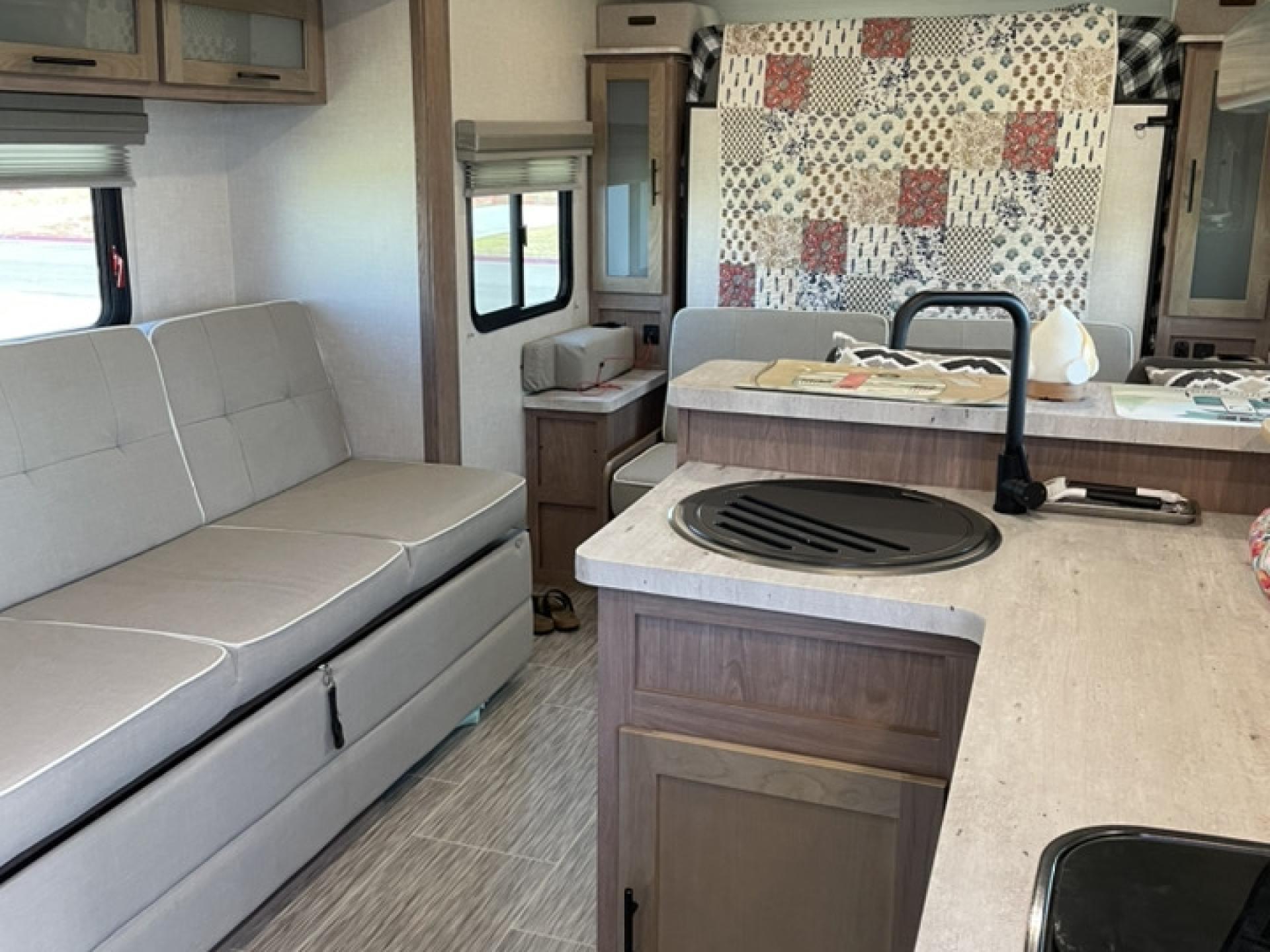 2022 FOREST RIVER NO BOUNDARIES 19.6