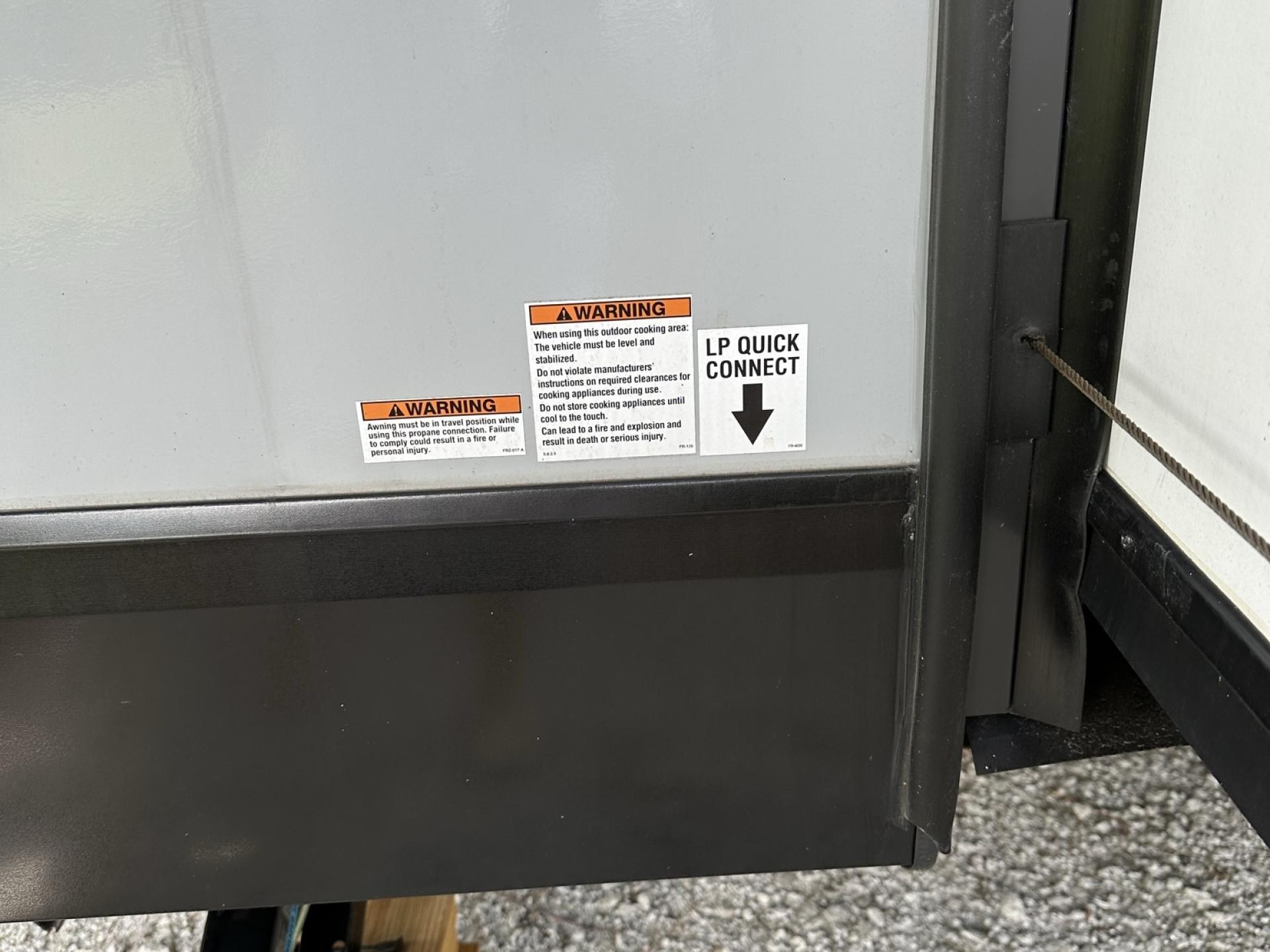 2022 FOREST RIVER ALPHA WOLF 26RL-L