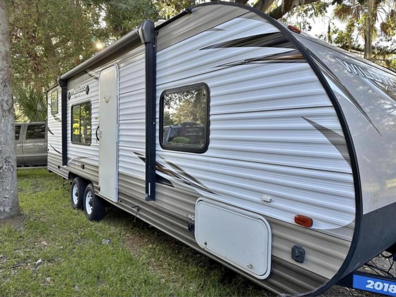 2018 FOREST RIVER WILDWOOD X-LITE 261BHXL