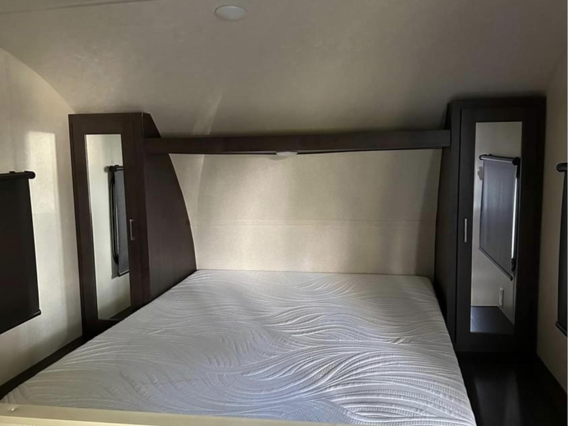2018 FOREST RIVER WILDWOOD X-LITE 261BHXL
