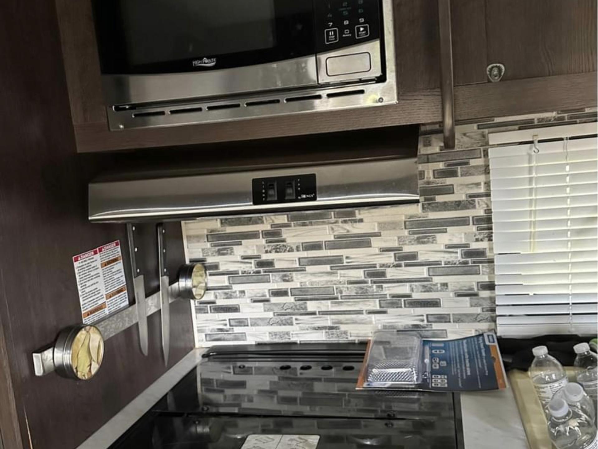2018 FOREST RIVER WILDWOOD X-LITE 261BHXL