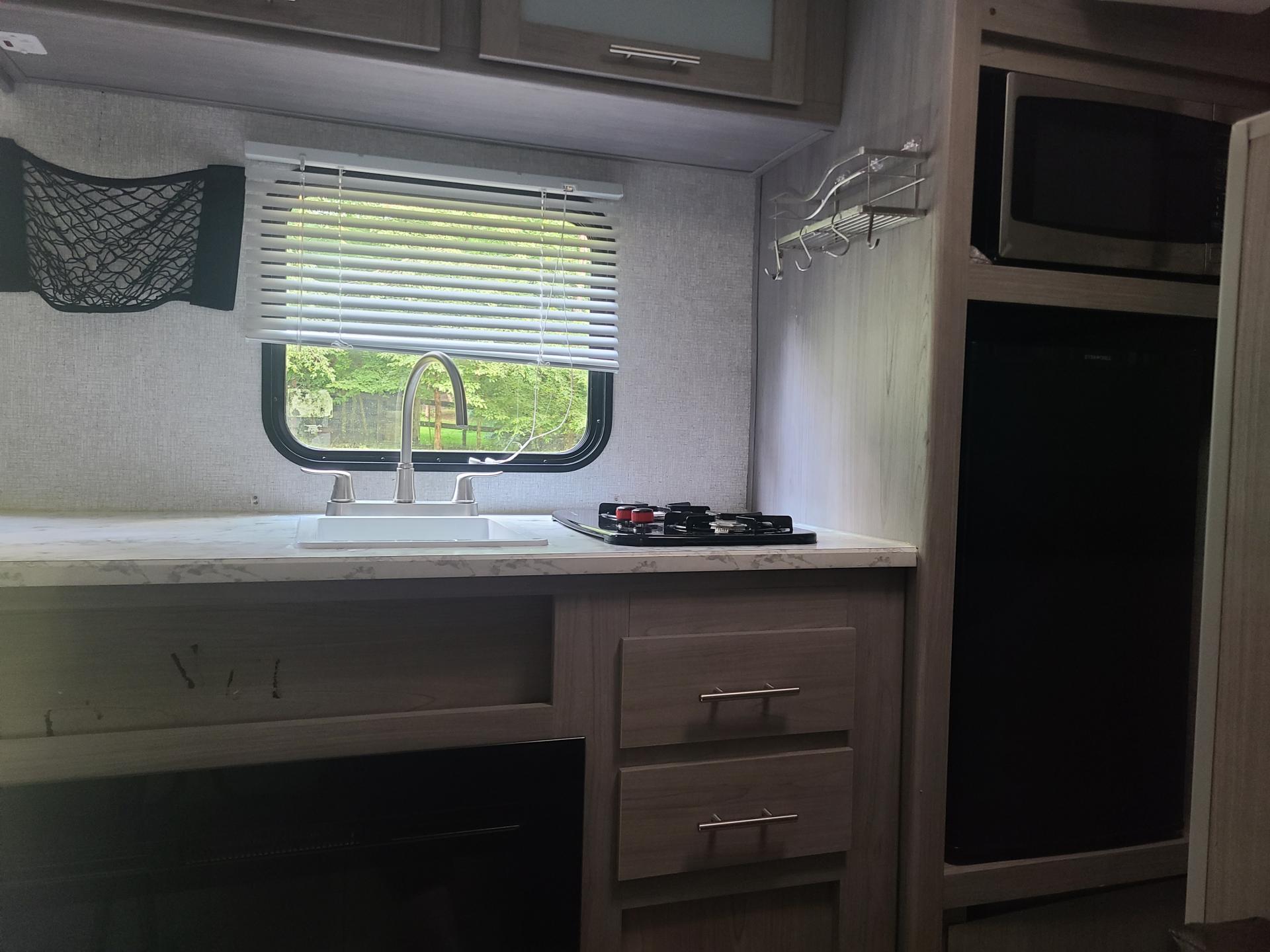 2022 COLEMAN COLEMAN LANTERN 17B