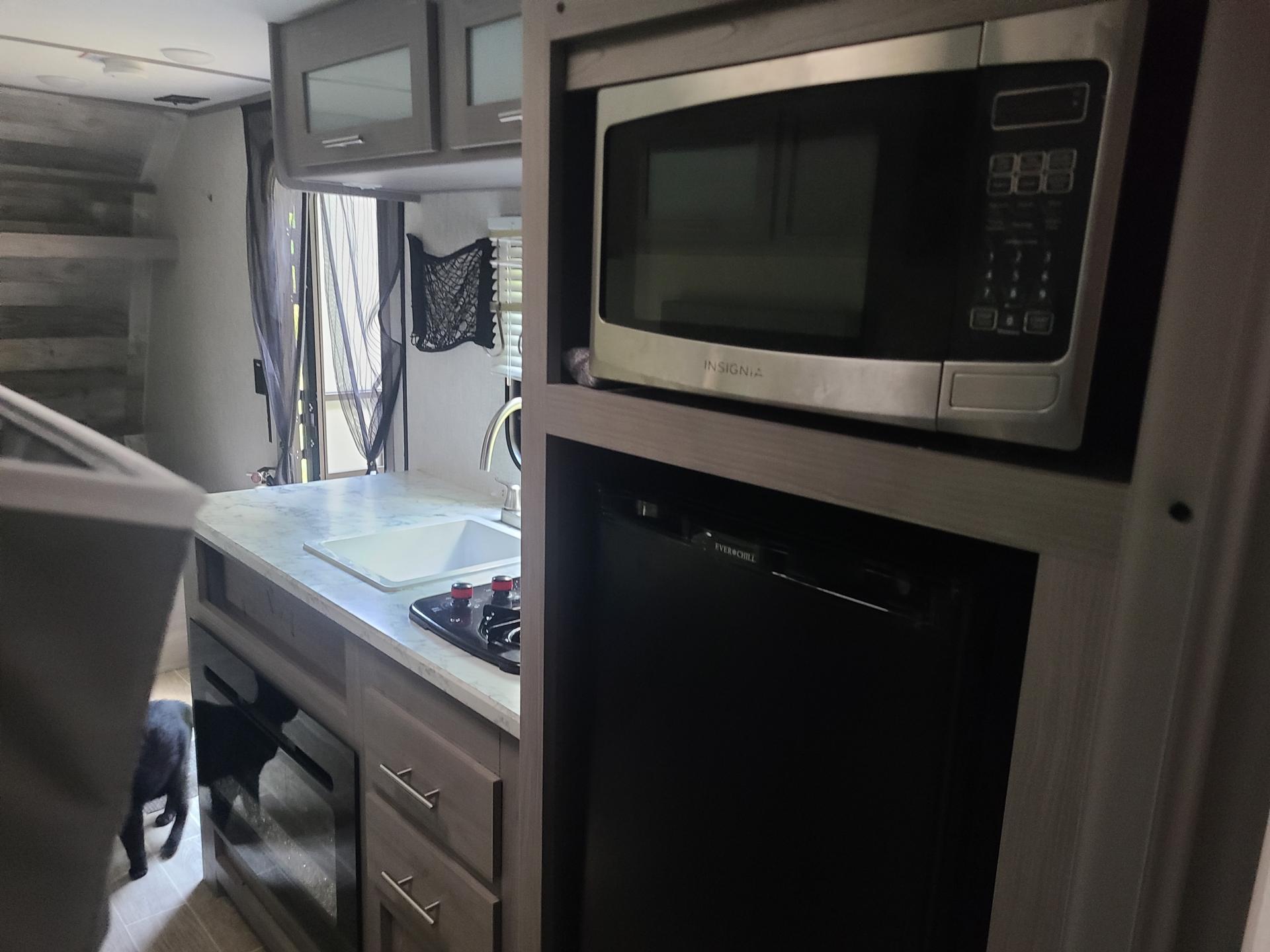 2022 COLEMAN COLEMAN LANTERN 17B