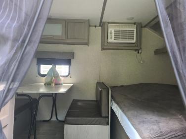 2022 COLEMAN COLEMAN LANTERN 17B