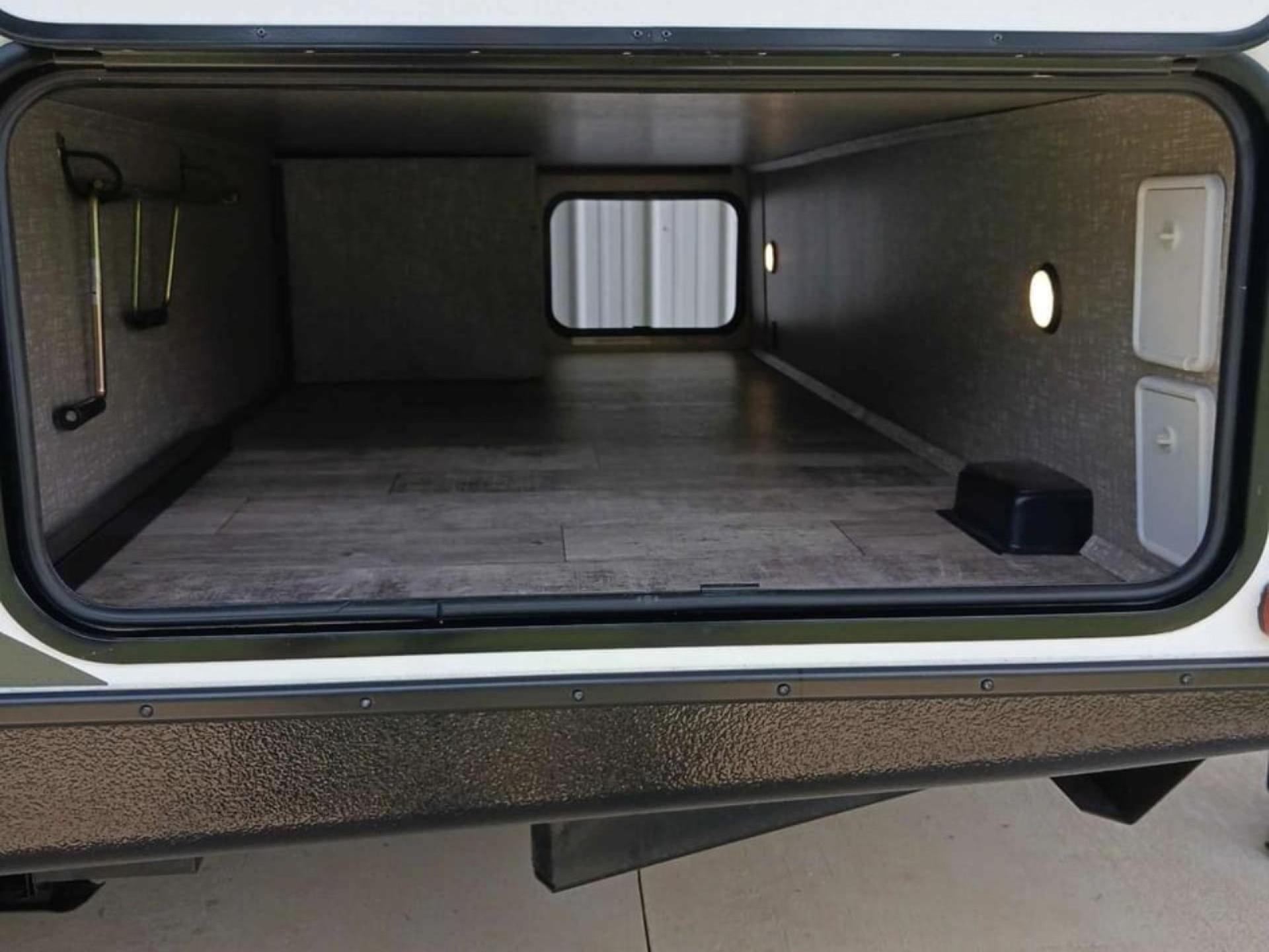 2019 HEARTLAND NORTH TRAIL  24BHS