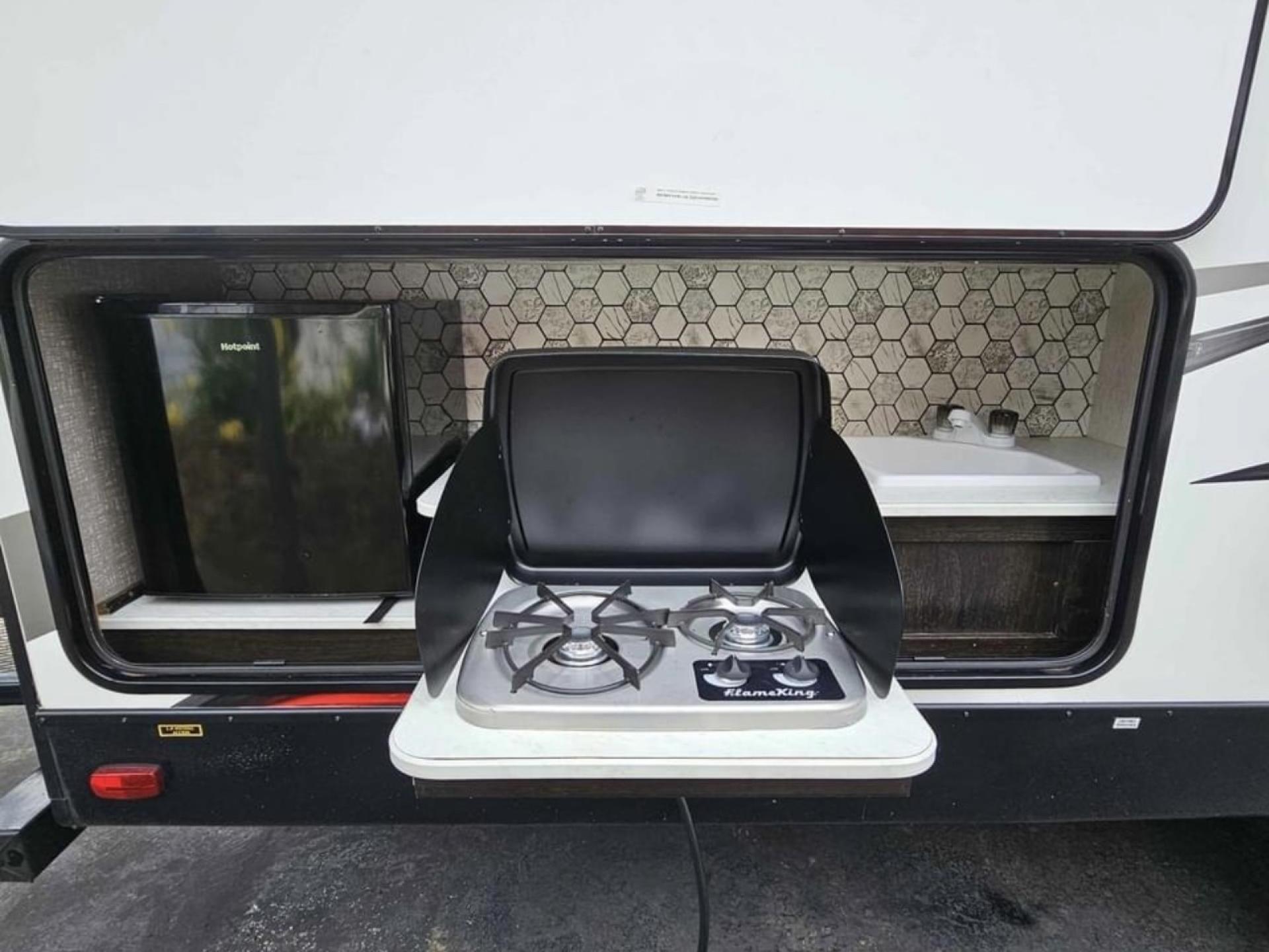 2019 HEARTLAND NORTH TRAIL  24BHS