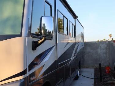 2020 WINNEBAGO VISTA 35U