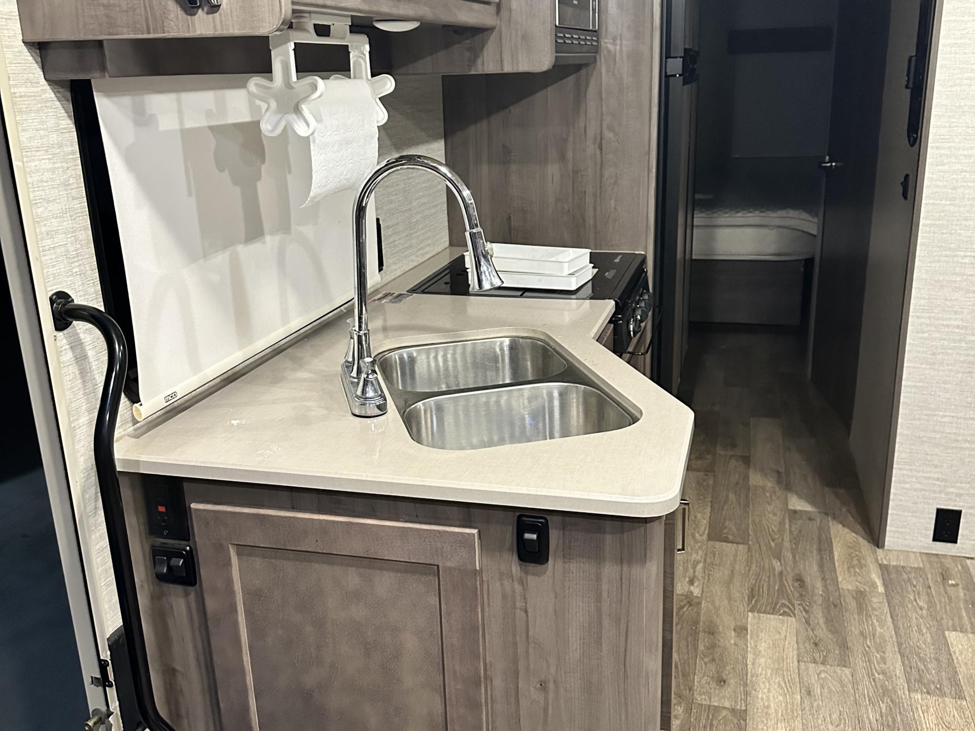 2020 WINNEBAGO VISTA 35U