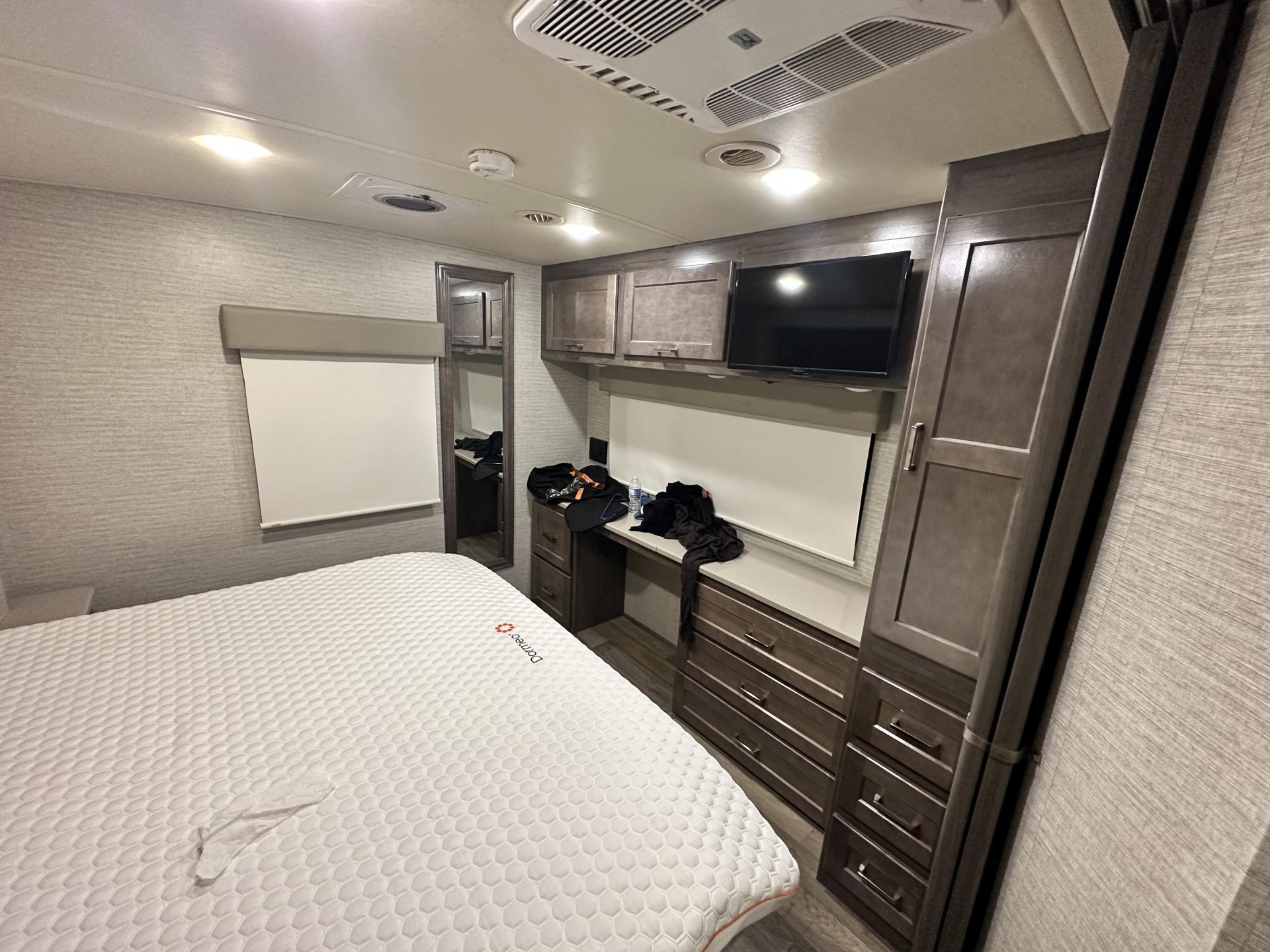 2020 WINNEBAGO VISTA 35U