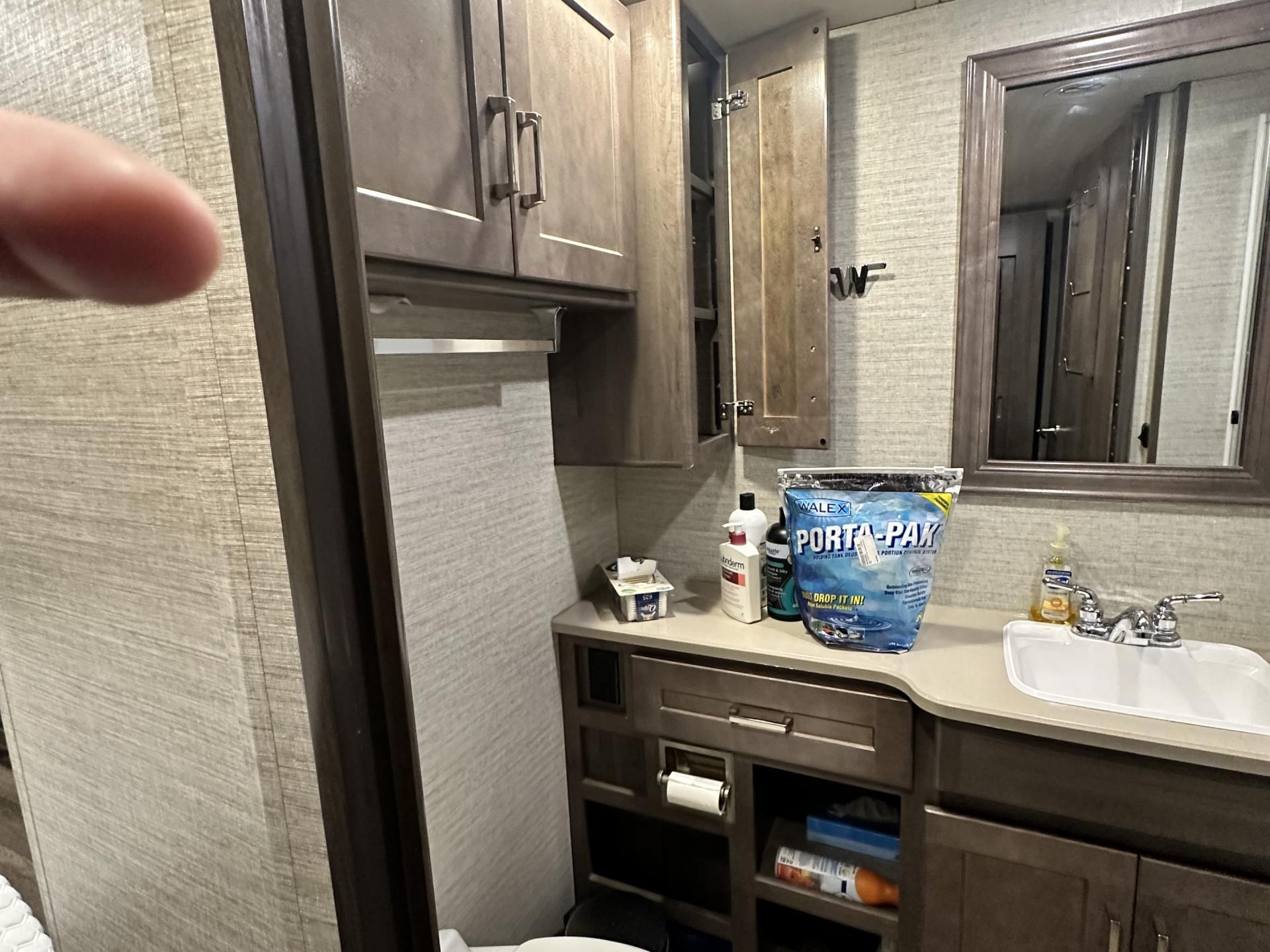 2020 WINNEBAGO VISTA 35U