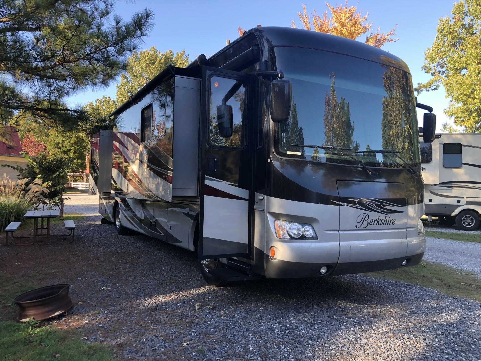 2013 FOREST RIVER BERKSHIRE 390FL