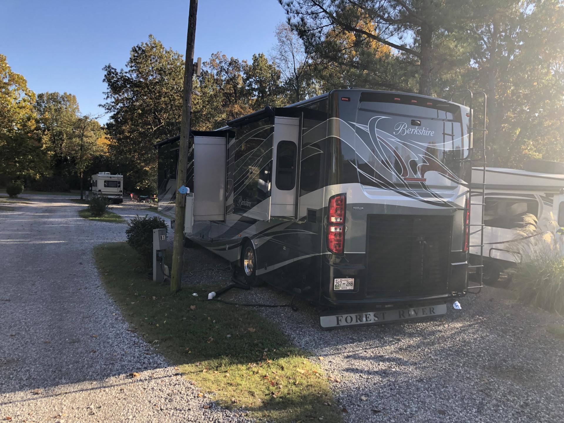 2013 FOREST RIVER BERKSHIRE 390FL