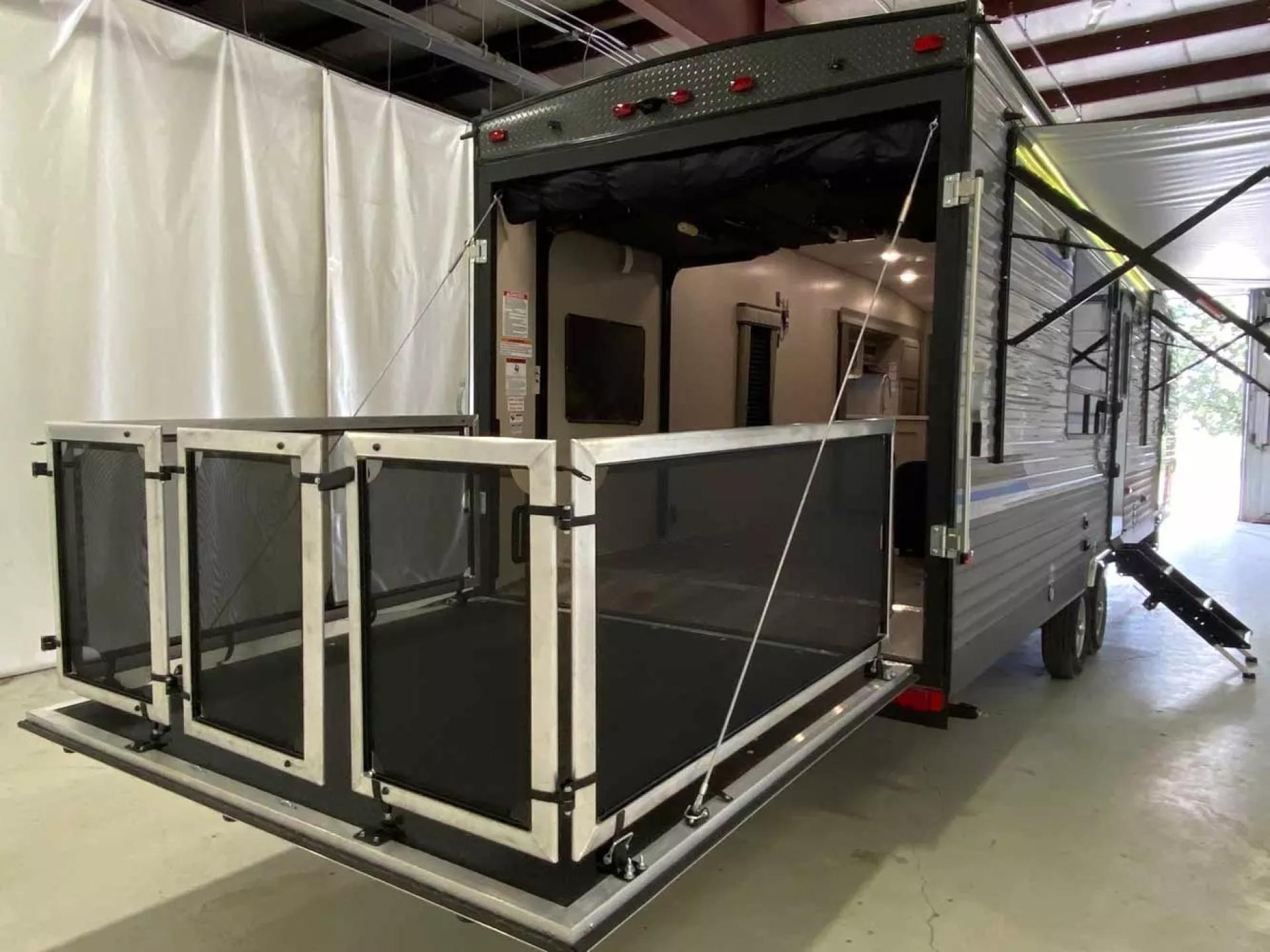 2023 COACHMEN CATALINA TRAIL BLAZER 30THS
