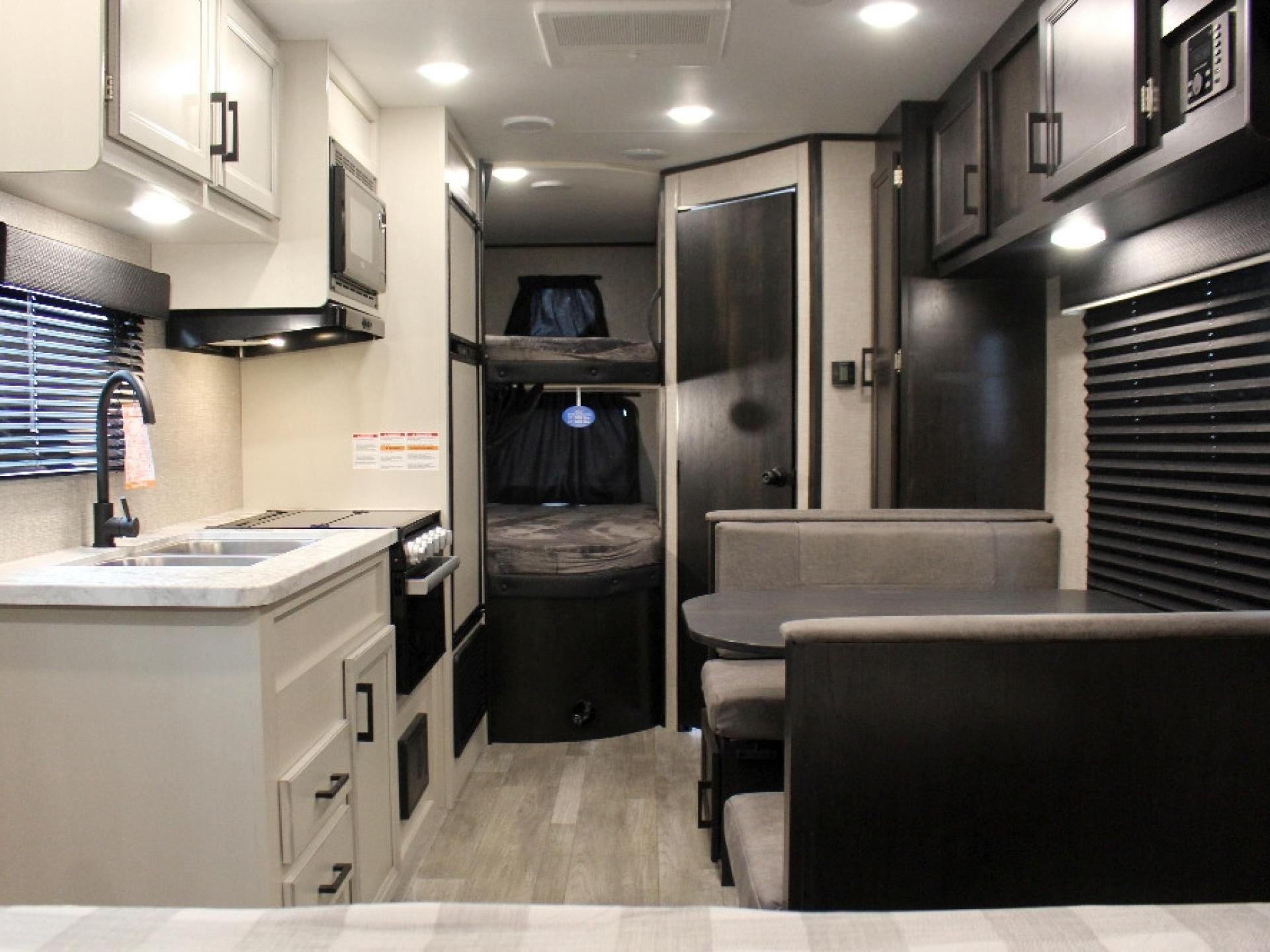 2022 Jayco JAY FLIGHT SLX 224BH