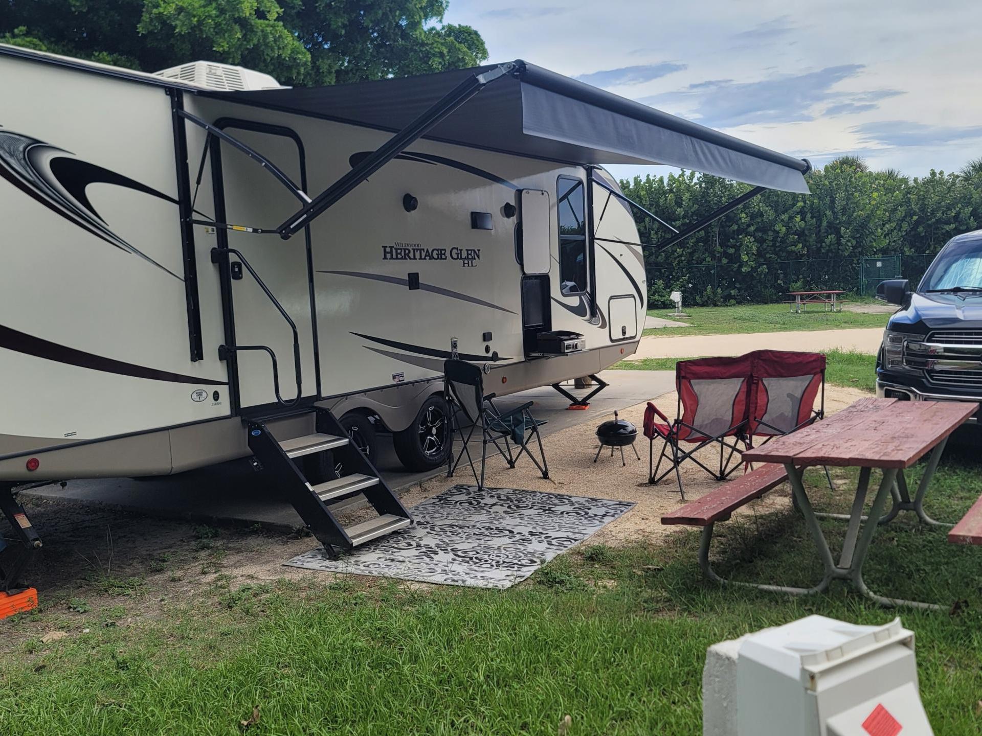 2021 FOREST RIVER WILDWOOD HERITAGE GLEN HYPER-LITE 25RBHL