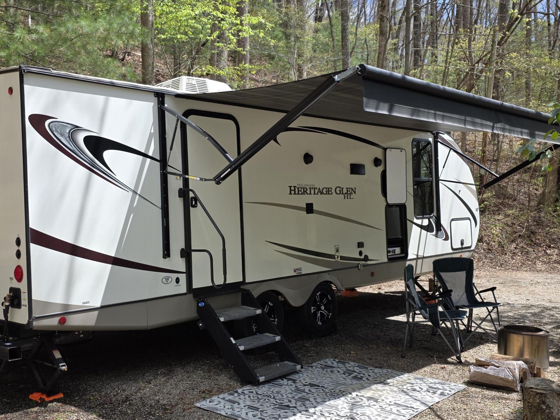 2021 FOREST RIVER WILDWOOD HERITAGE GLEN HYPER-LITE 25RBHL