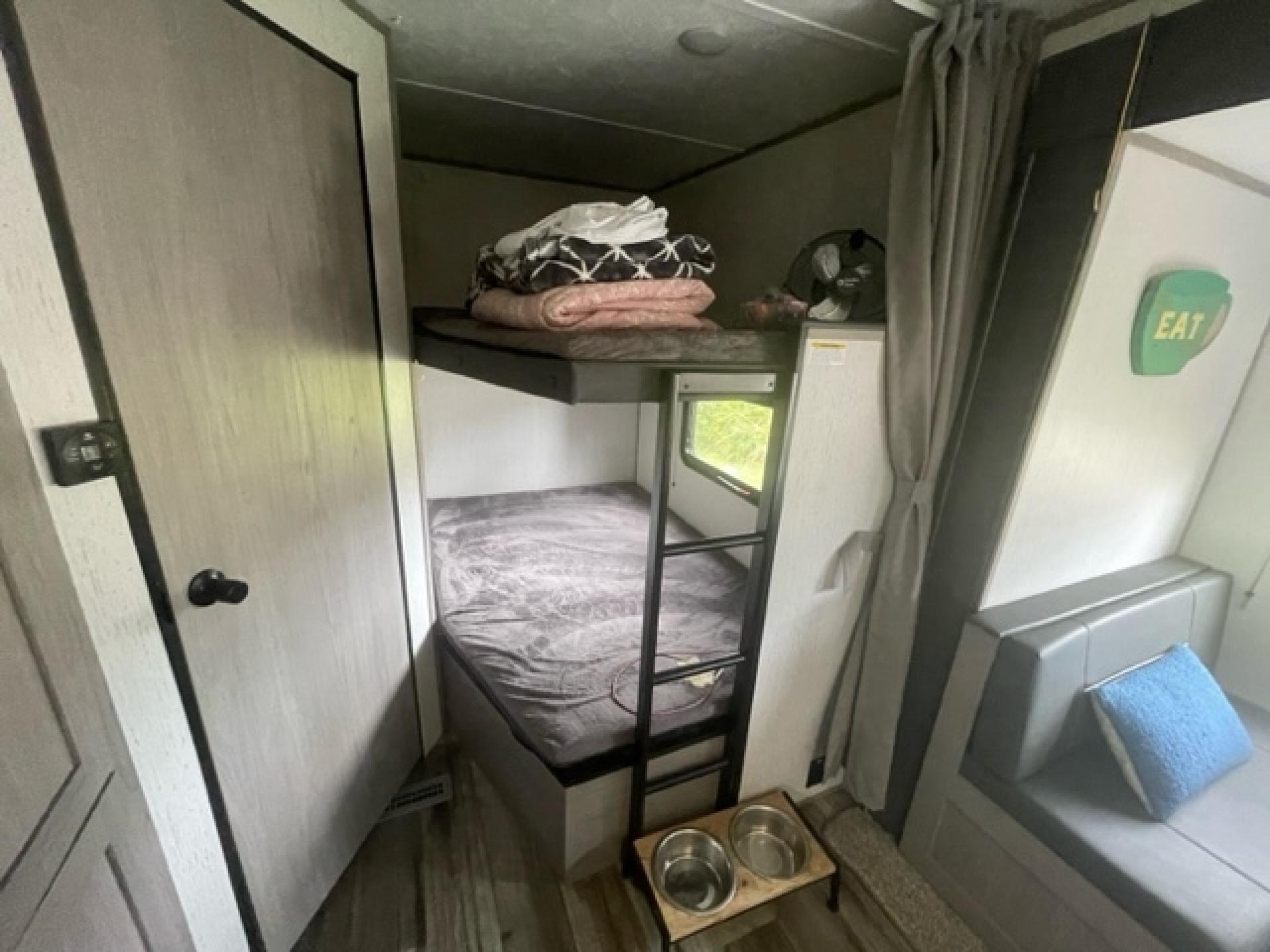 2022 DUTCHMEN COLEMAN LANTERN LT 263BH
