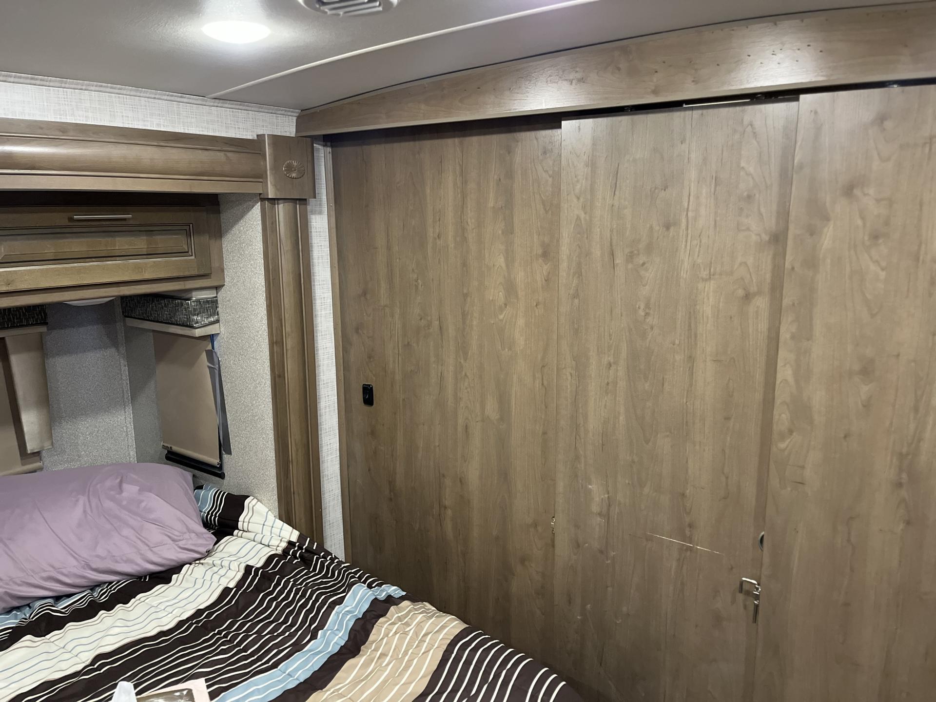 2019 FOREST RIVER GEORGETOWN 5 SERIES 36B