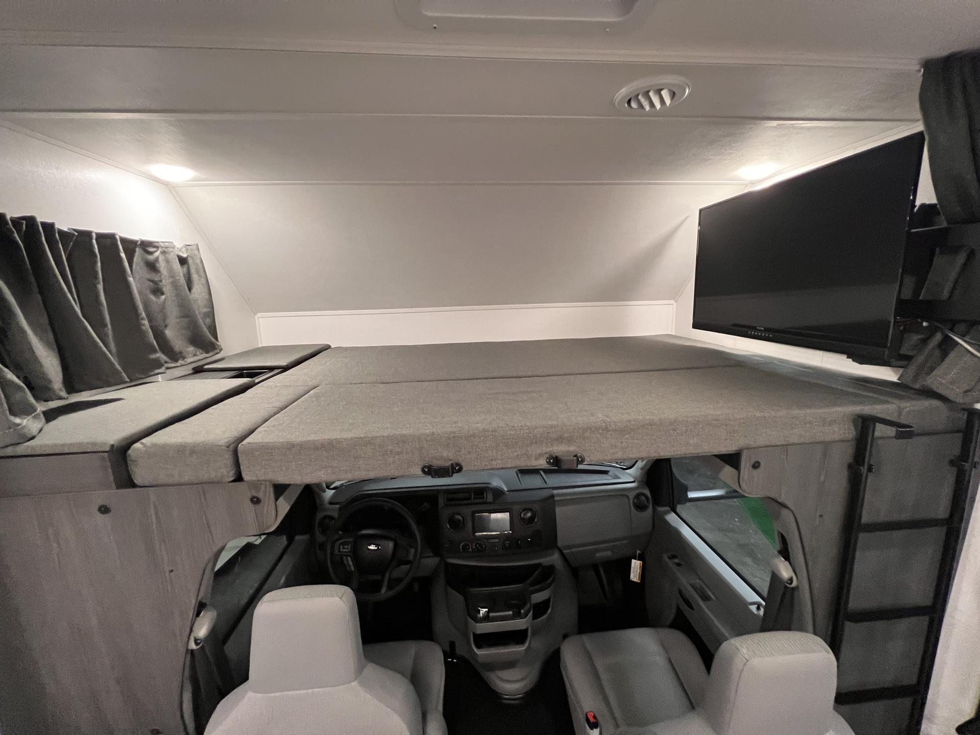 2024 FOREST RIVER SUNSEEKER LE 2850SLE