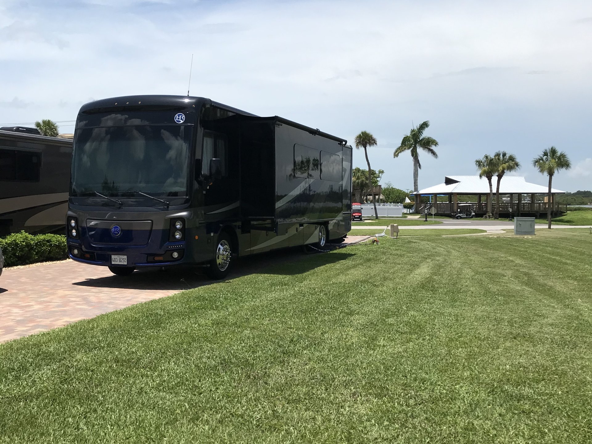 2018 HOLIDAY RAMBLER ADMIRAL XE 36U