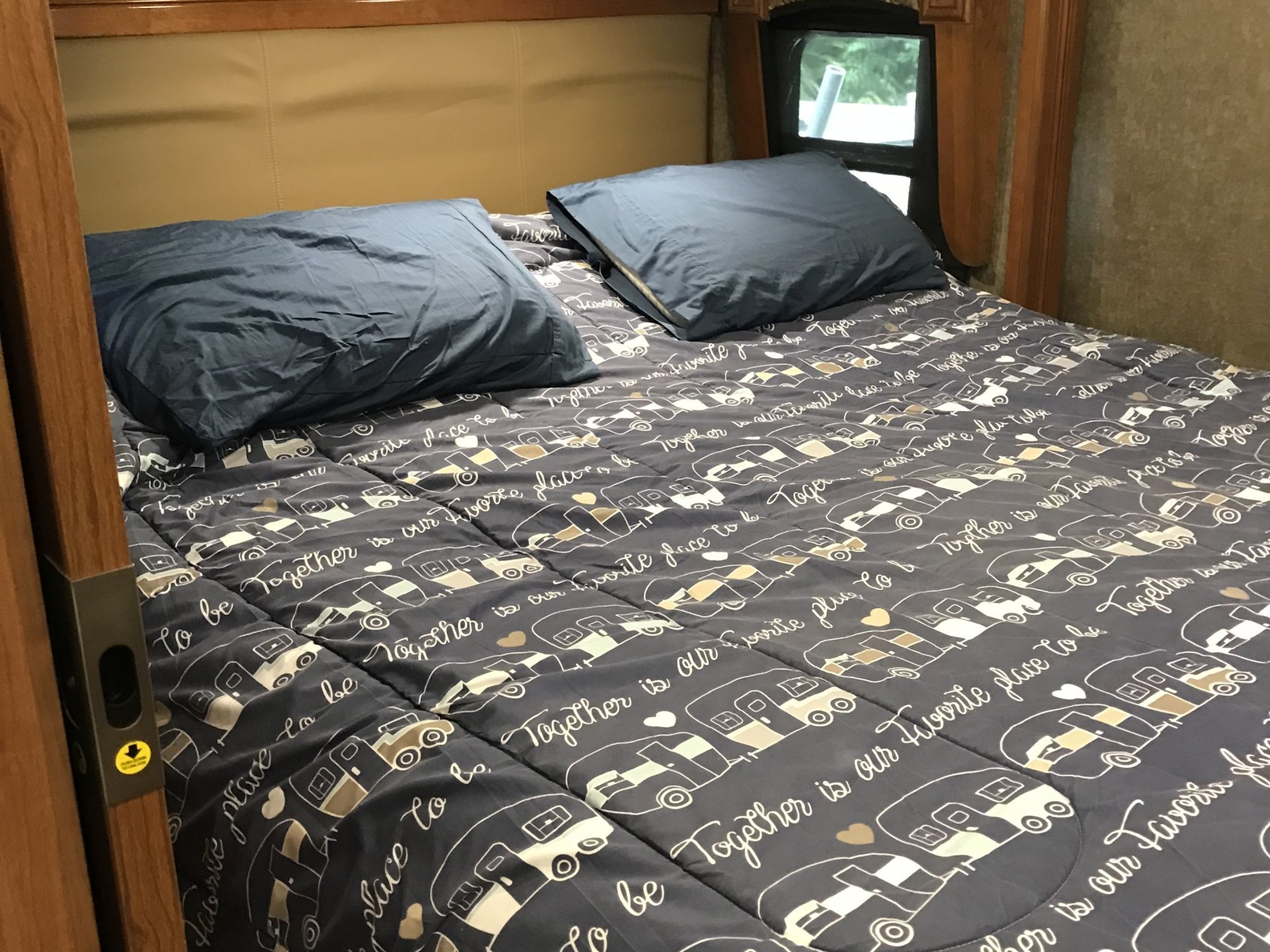 2018 HOLIDAY RAMBLER ADMIRAL XE 36U