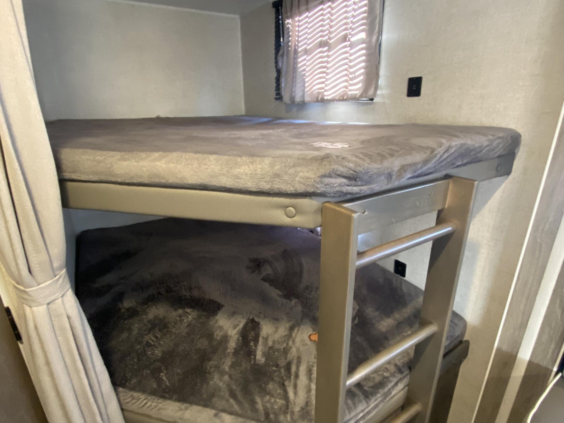 2021 Forest River  Salem 263BHX