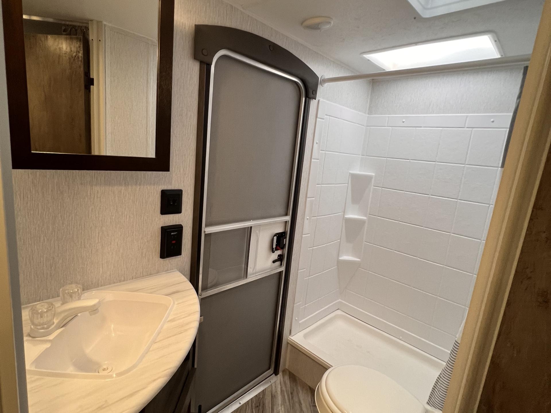 2022 FOREST RIVER SALEM 263BHXL 