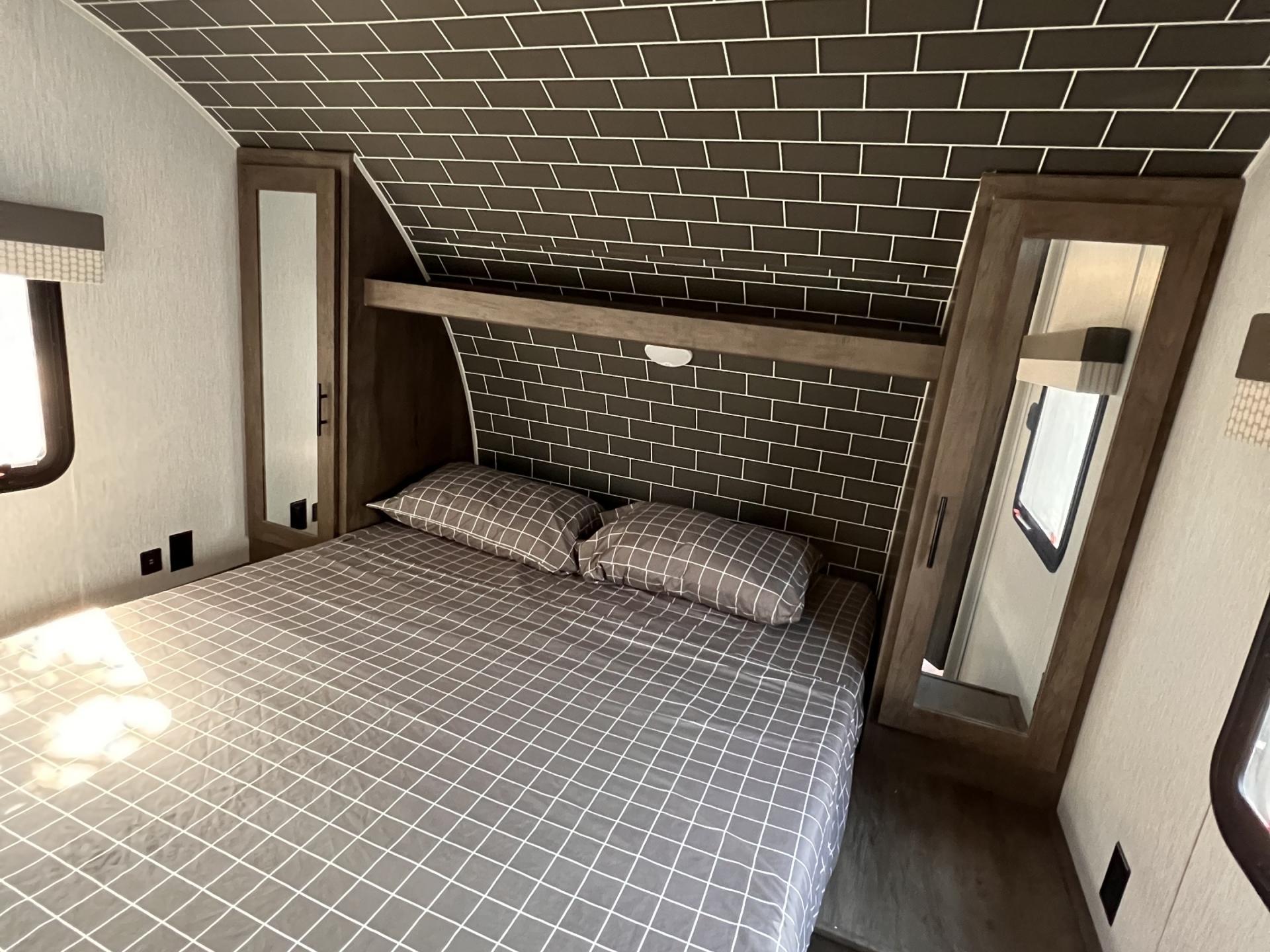 2022 FOREST RIVER SALEM 263BHXL 