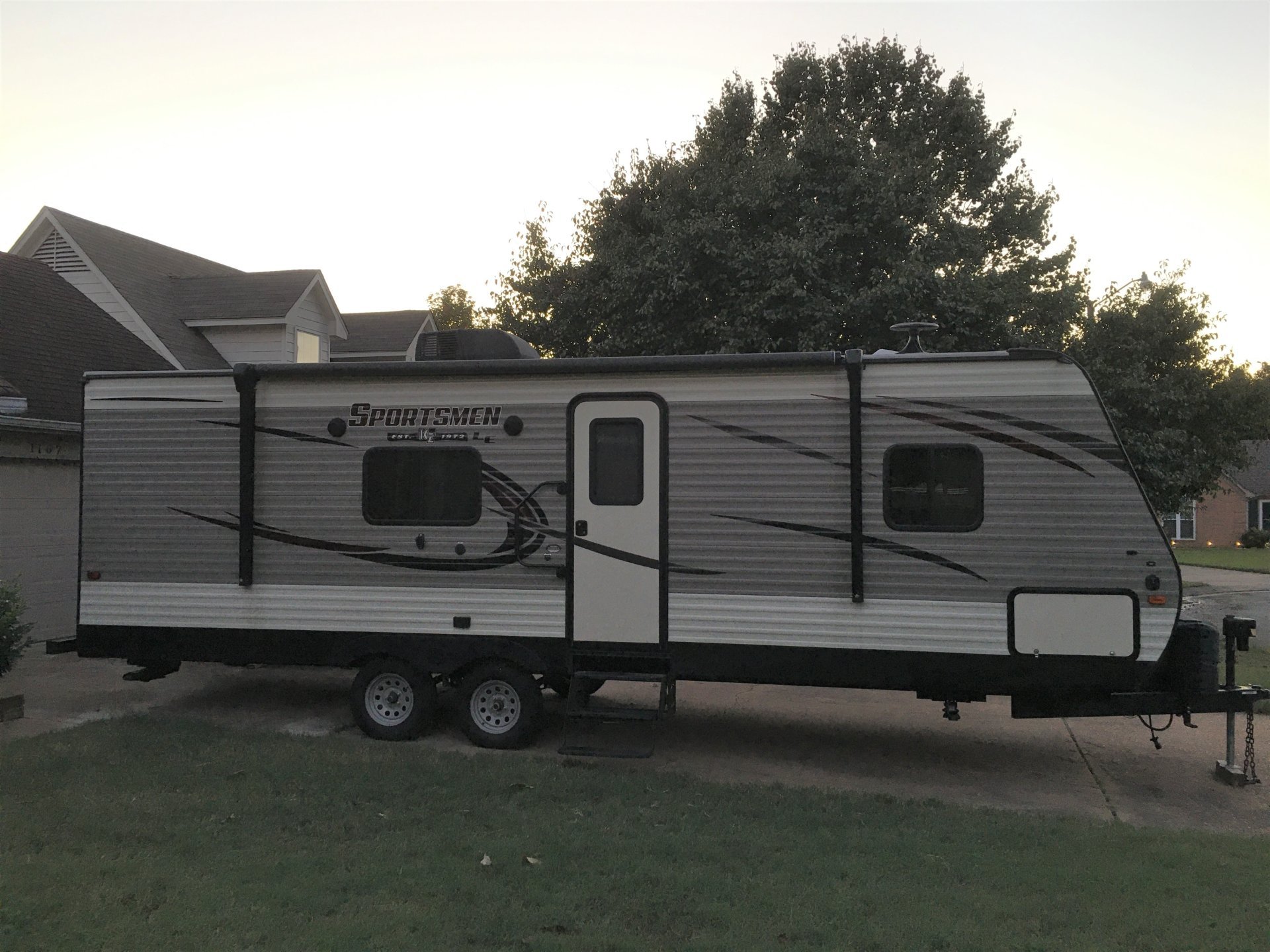 2018 K-Z SPORTSMEN LE 260BHLE