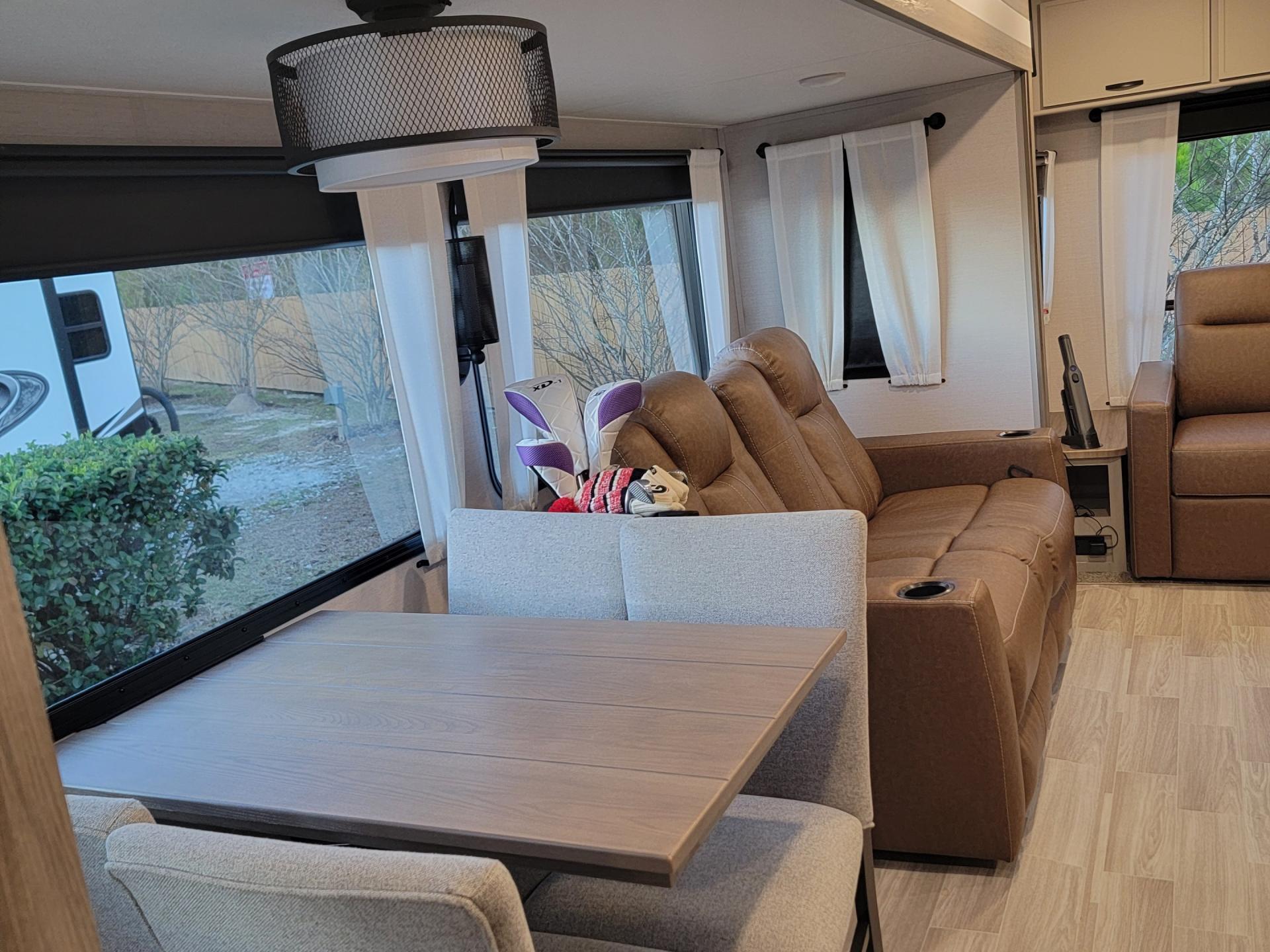 2024 FOREST RIVER VIBE 28RL