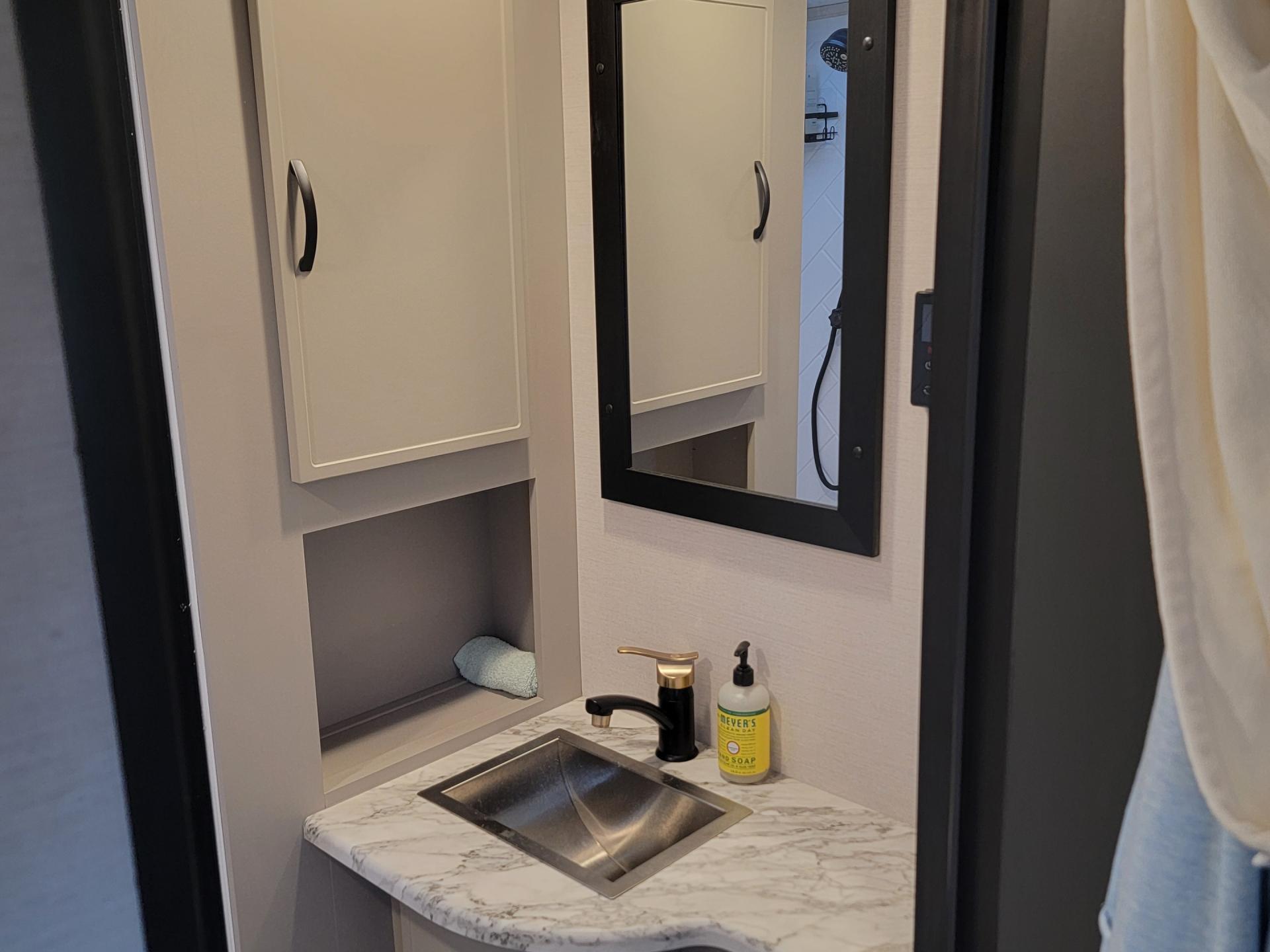 2024 FOREST RIVER VIBE 28RL