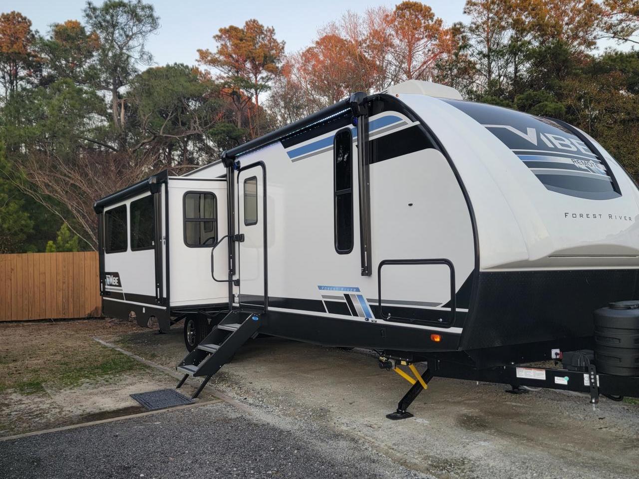 2024 FOREST RIVER VIBE 28RL