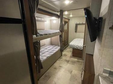 2020 GULF STREAM CONQUEST 6311C